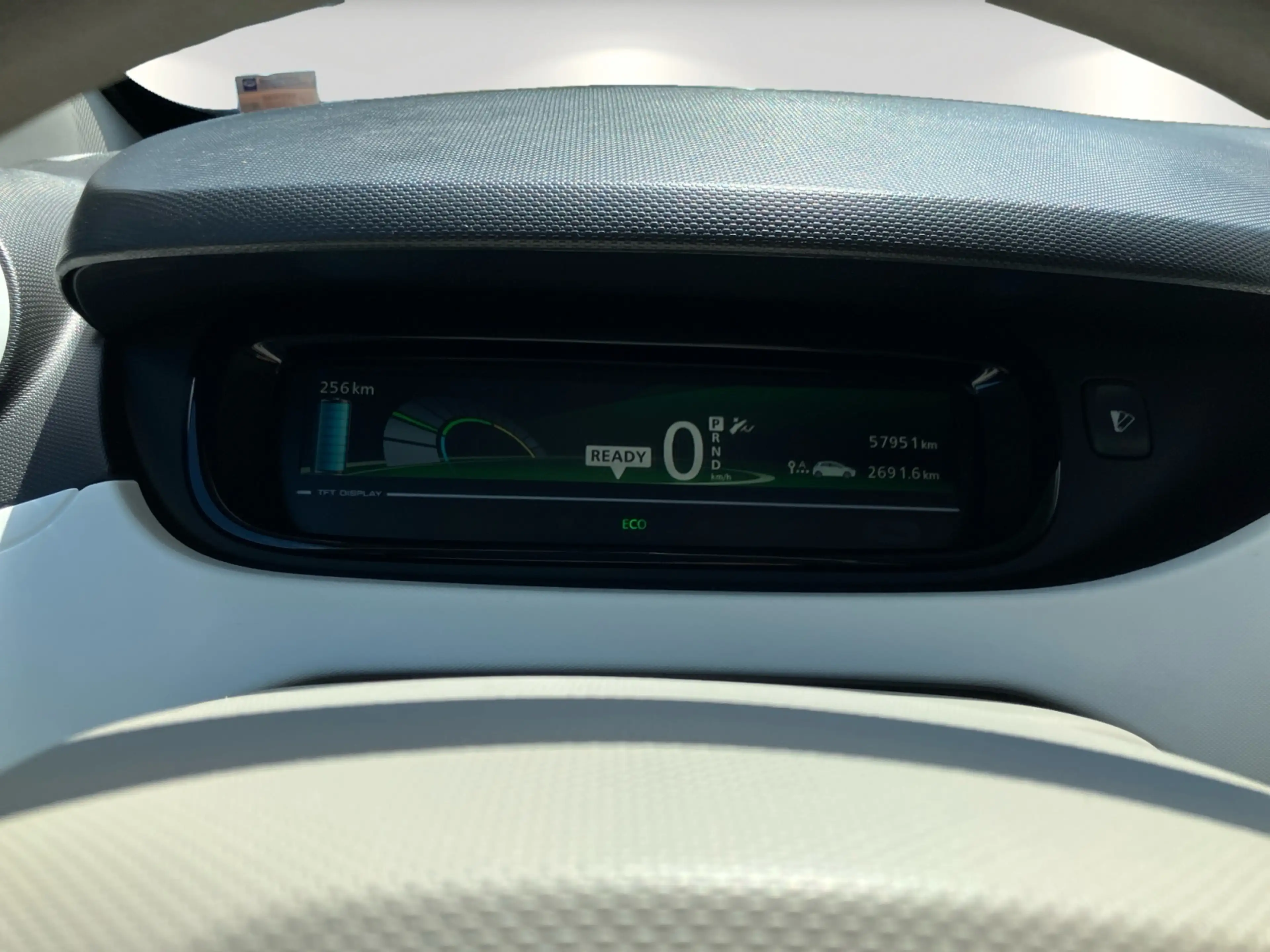Renault ZOE LIFE Z.E. 40 Mietbaterie Navi Tempomat — photo 12