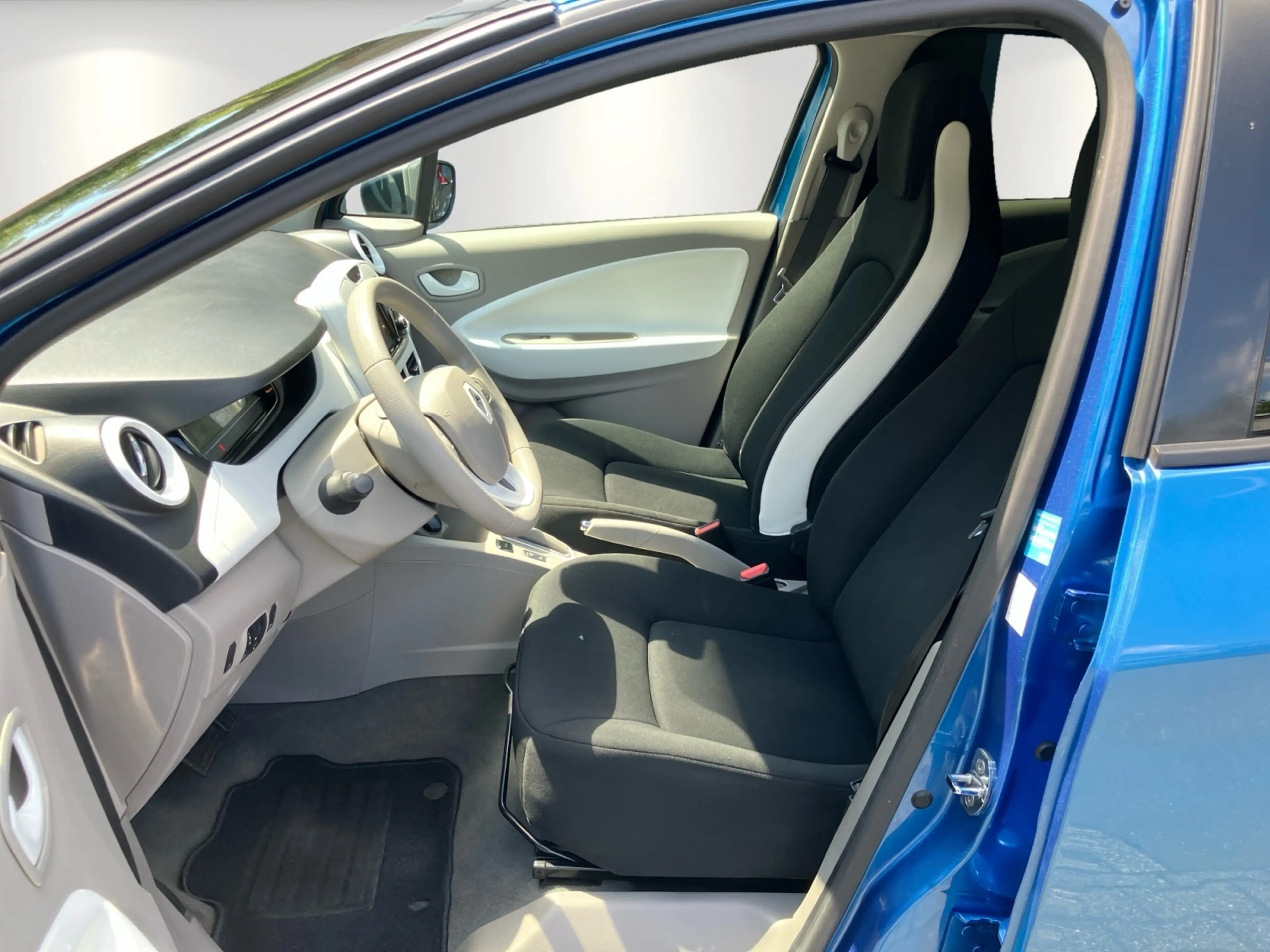 Renault ZOE LIFE Z.E. 40 Mietbaterie Navi Tempomat — photo 8