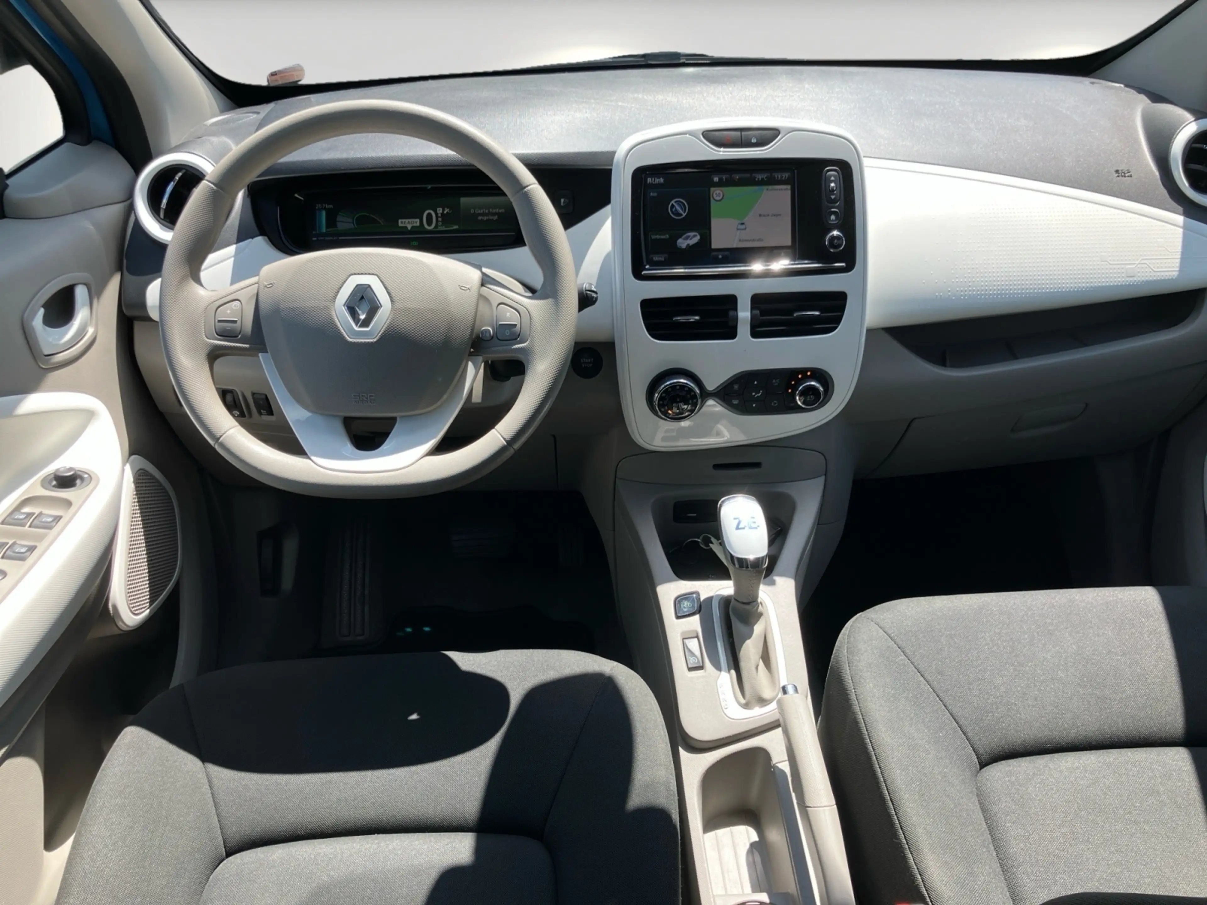 Renault ZOE LIFE Z.E. 40 Mietbaterie Navi Tempomat — photo 9