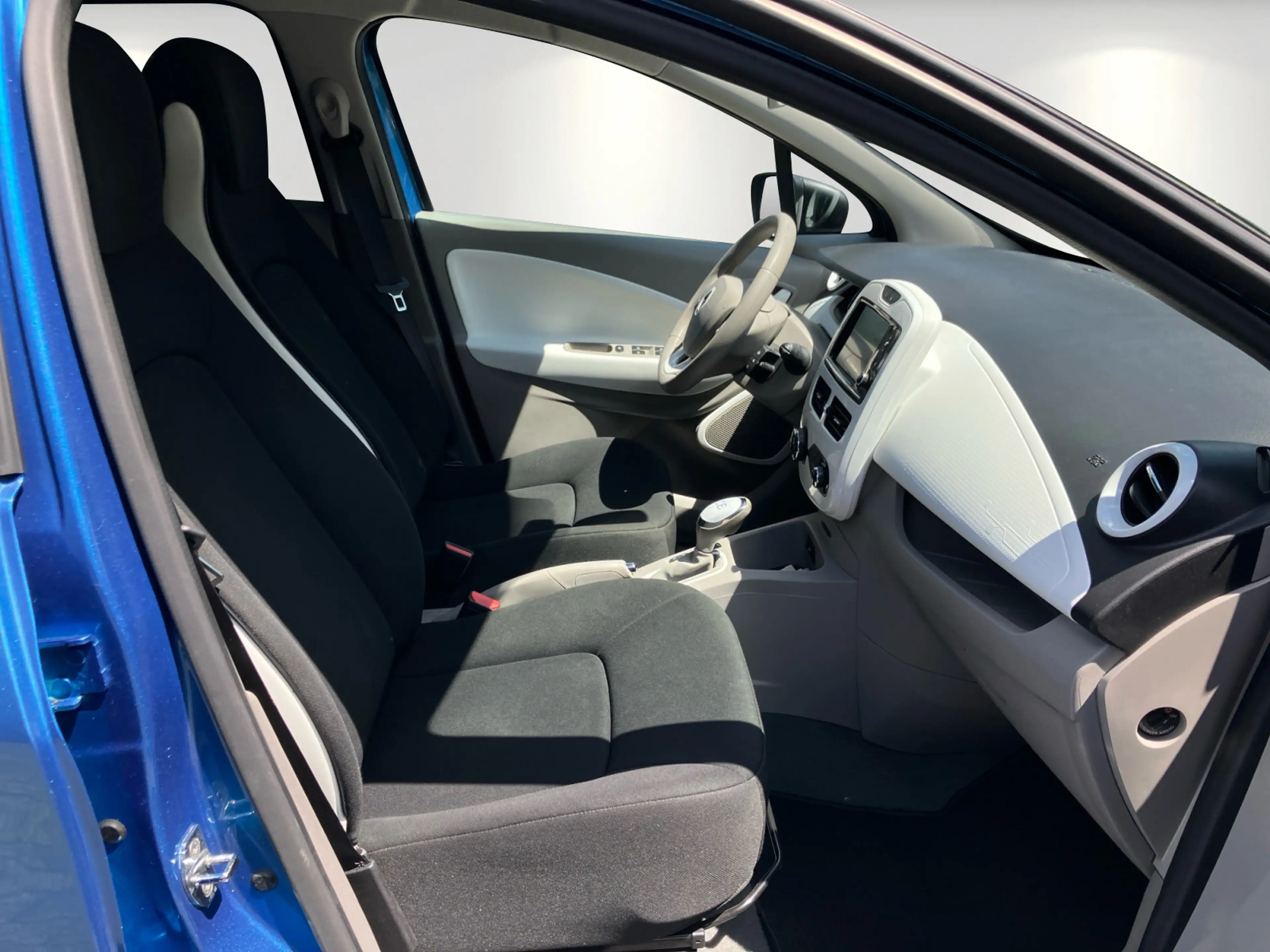 Renault ZOE LIFE Z.E. 40 Mietbaterie Navi Tempomat — photo 15