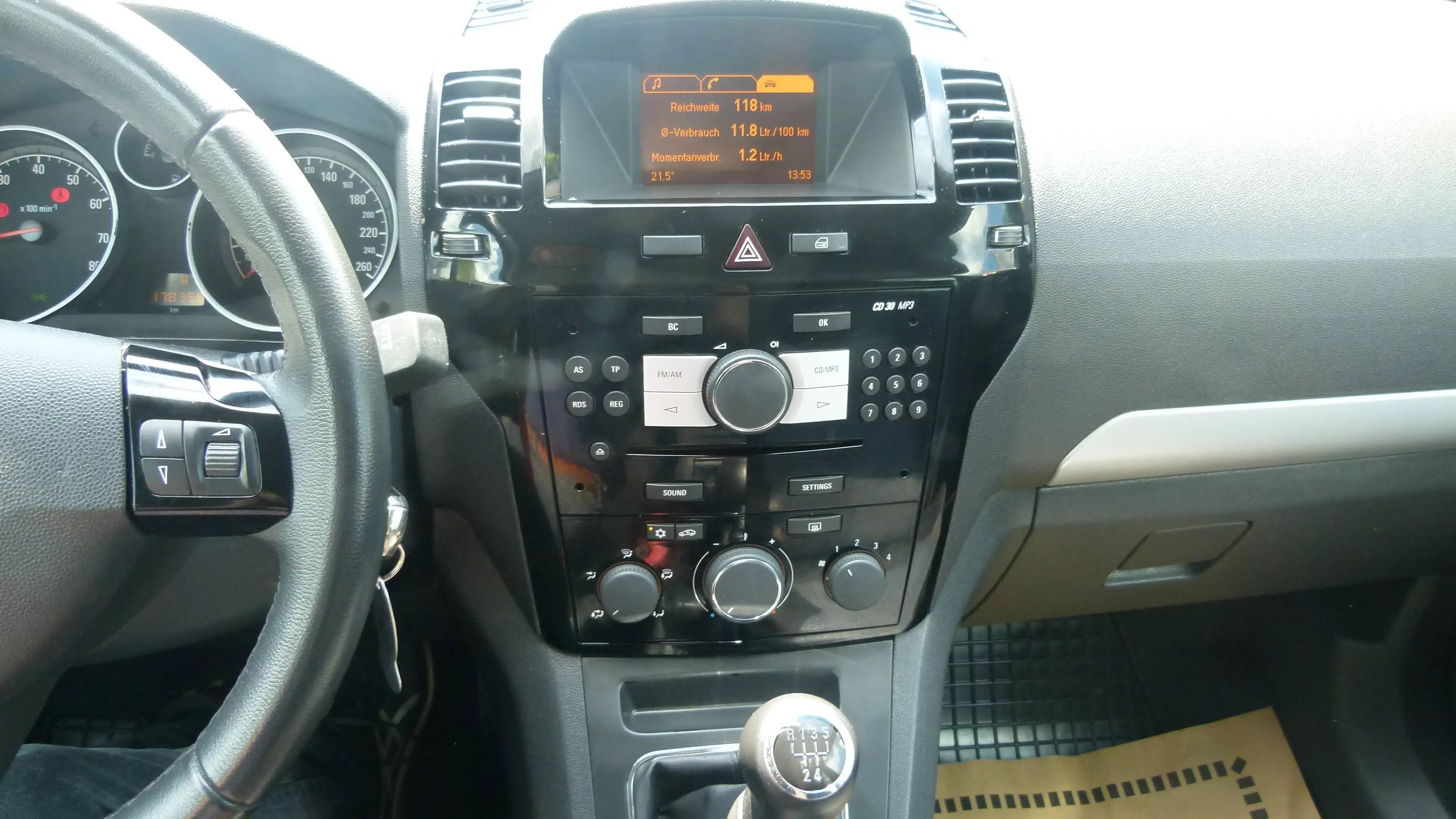 Opel Zafira Zafira 1,6 Pickerl 9/2027 7-Sitzer KLIMA Tempomat — photo 29