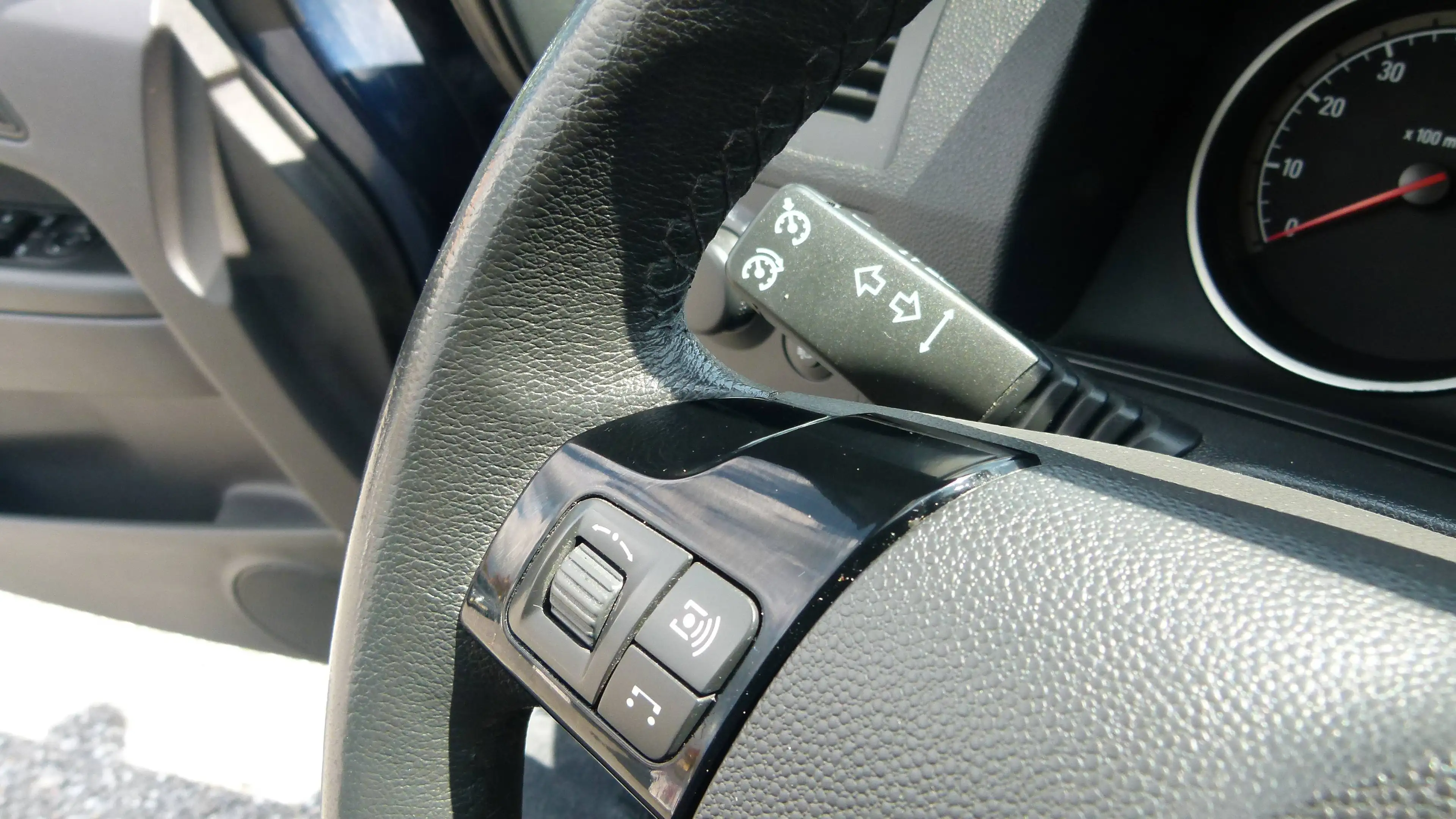 Opel Zafira Zafira 1,6 Pickerl 9/2027 7-Sitzer KLIMA Tempomat — photo 32