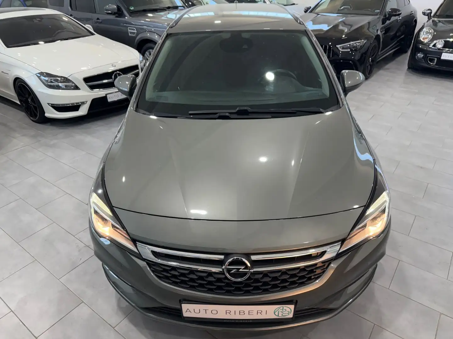 Opel Astra K Sports Tourer Edition Start/Stop Šedá - 2