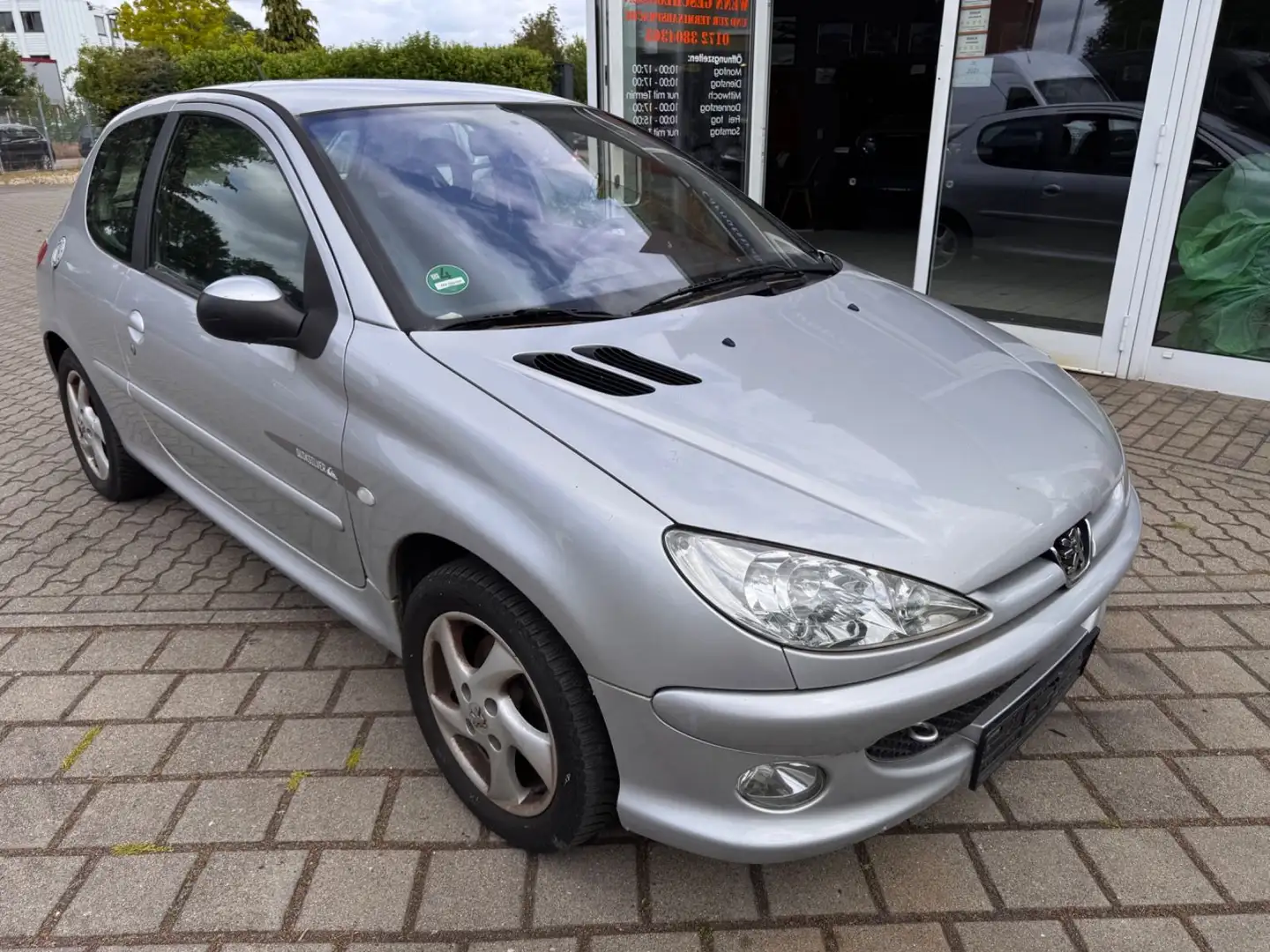Peugeot 206 Quiksilver Grau - 2