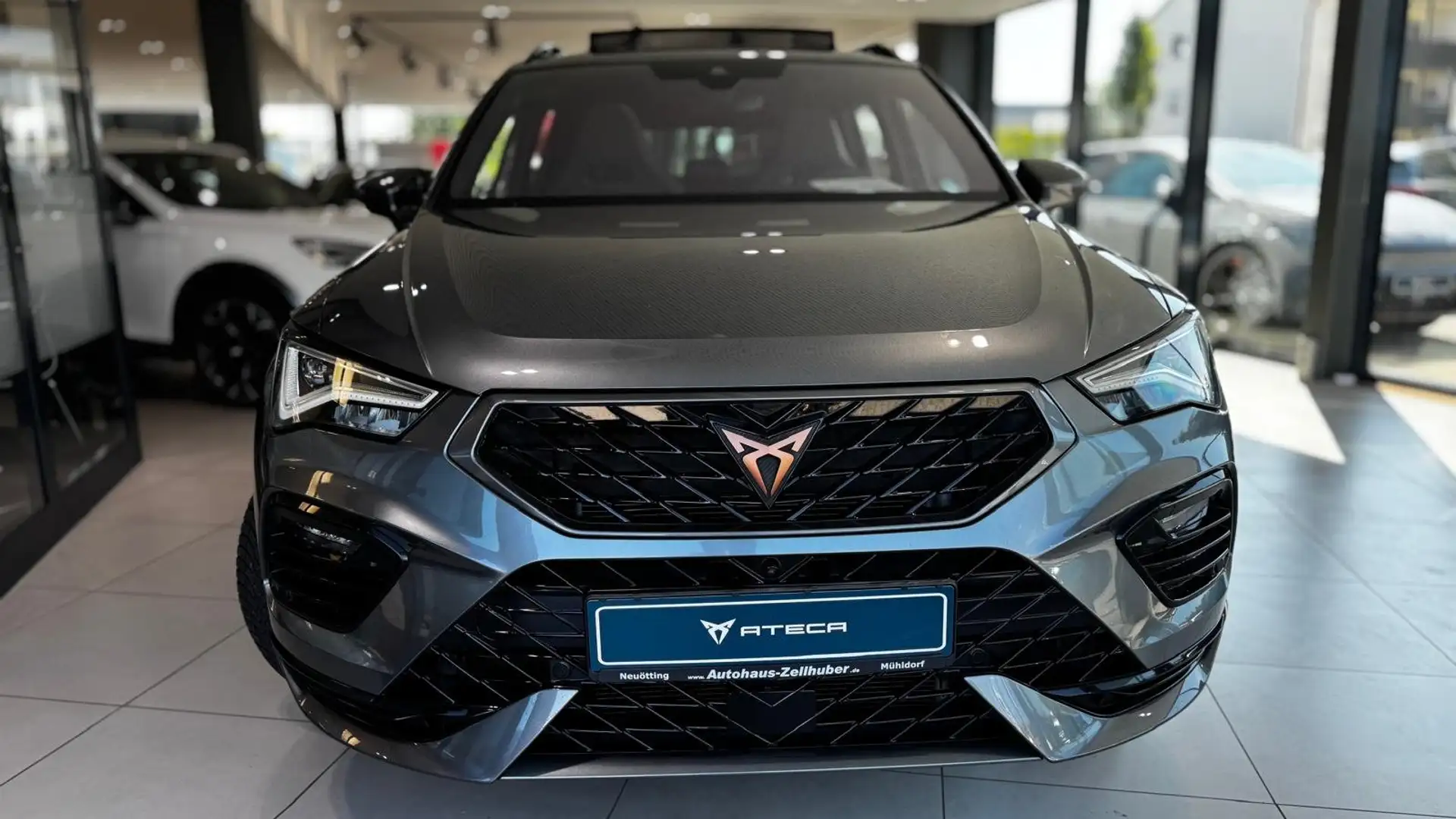 CUPRA Ateca 2.0TSI 4D DSG *AHK*Pano*Schalen* Grau - 2