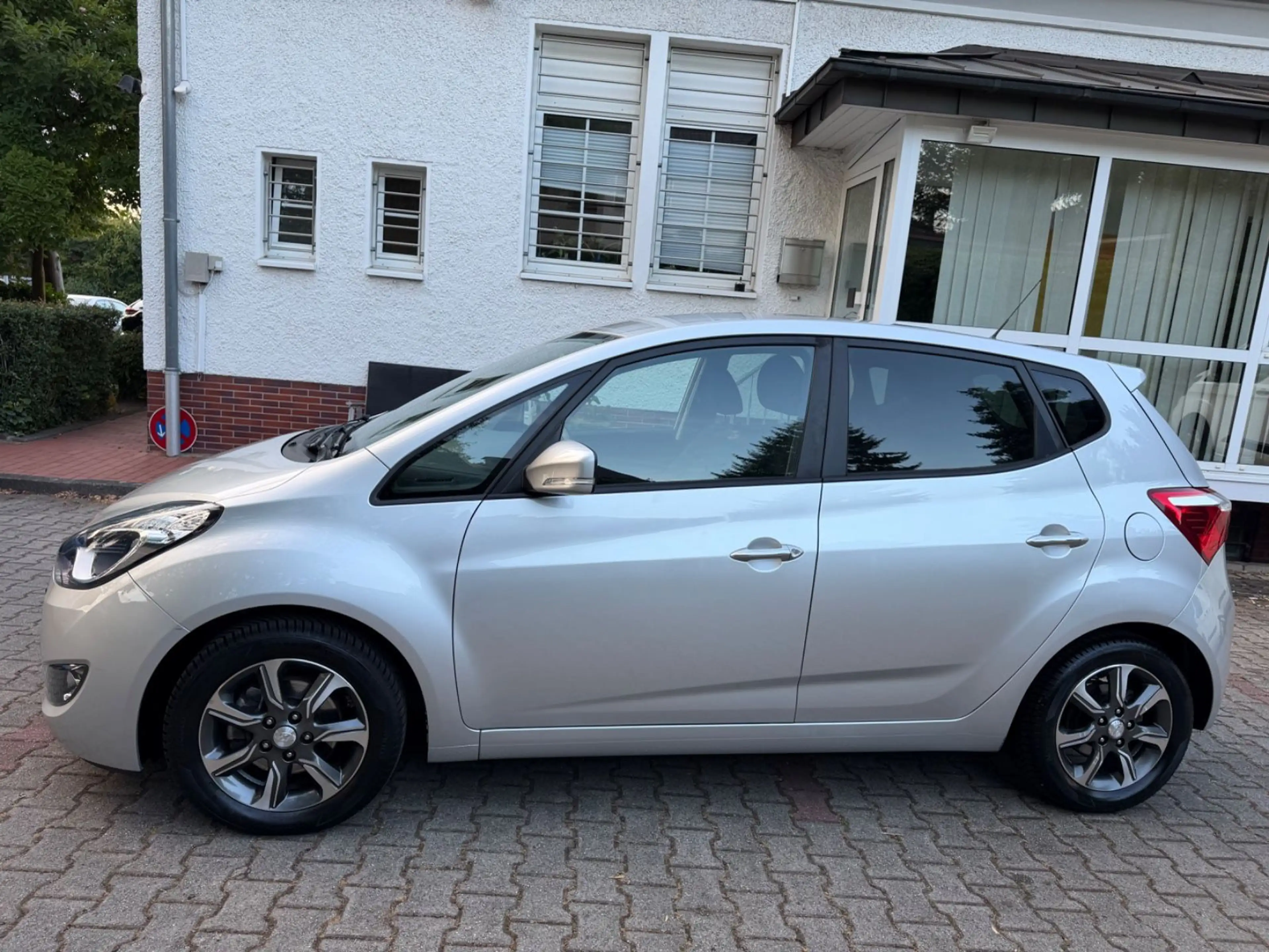 Hyundai iX20 blue Space Plus/1.Hand/Kamera/Garantie/ — photo 2