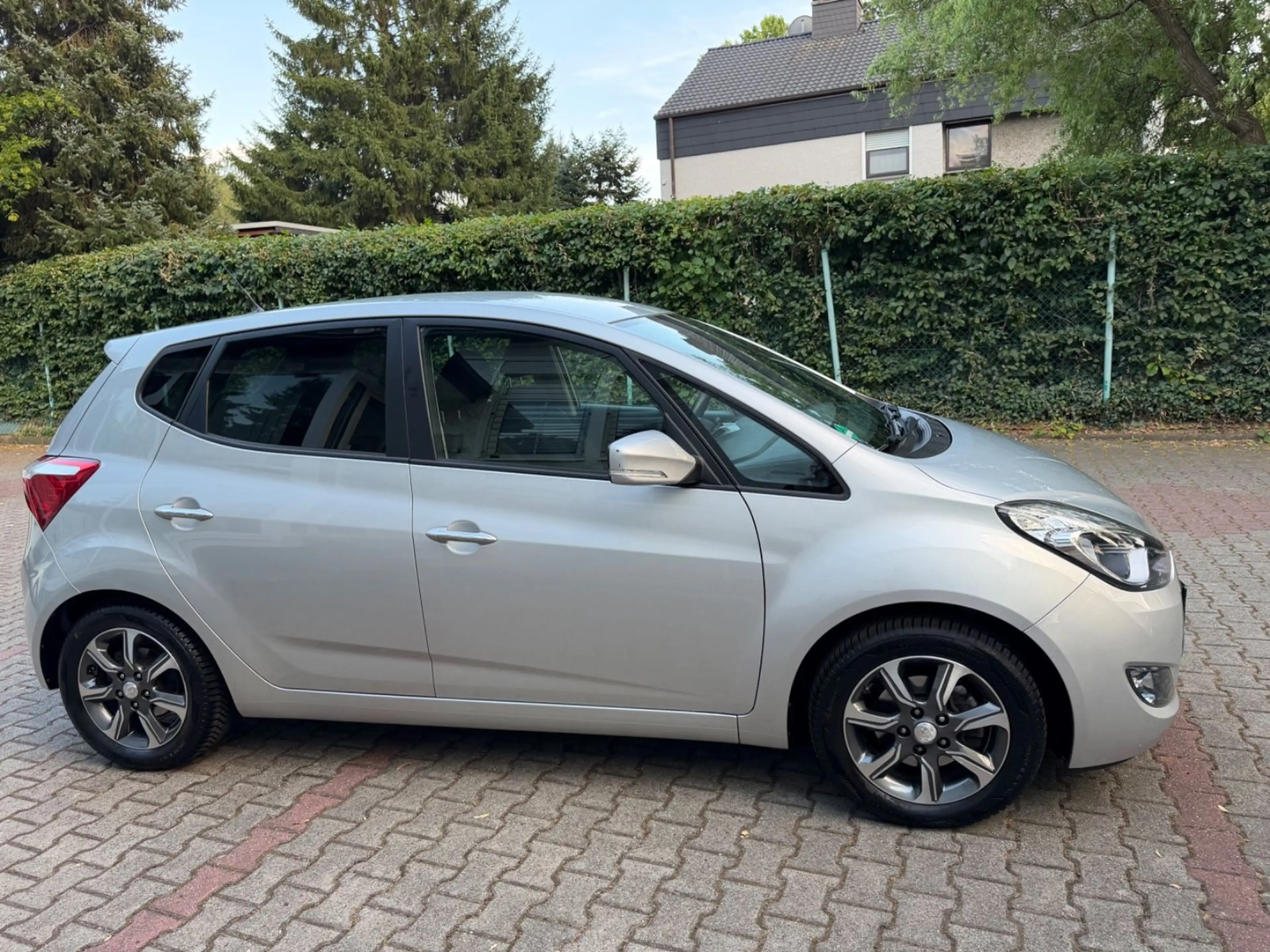 Hyundai iX20 blue Space Plus/1.Hand/Kamera/Garantie/ — photo 5