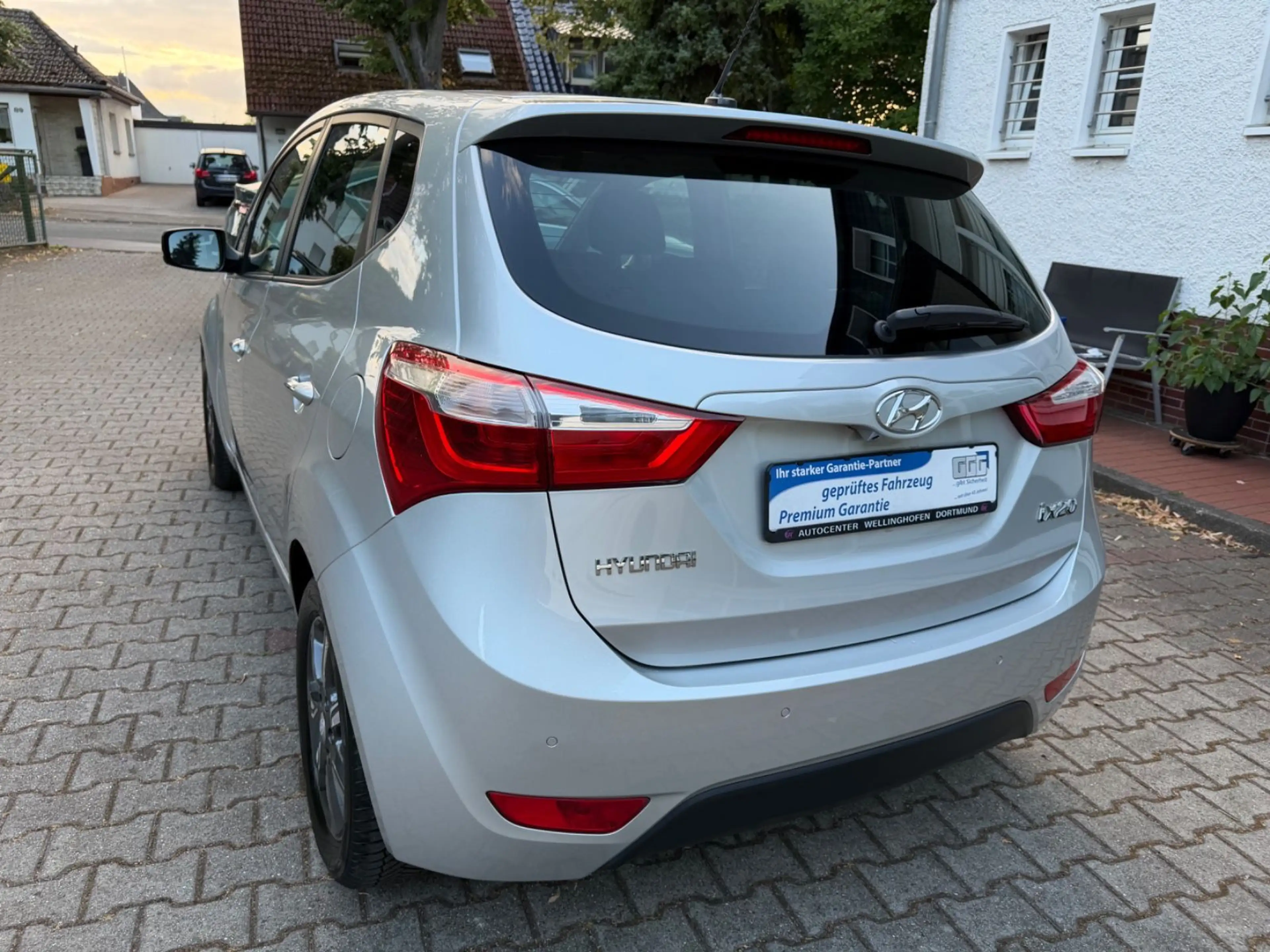 Hyundai iX20 blue Space Plus/1.Hand/Kamera/Garantie/ — photo 9