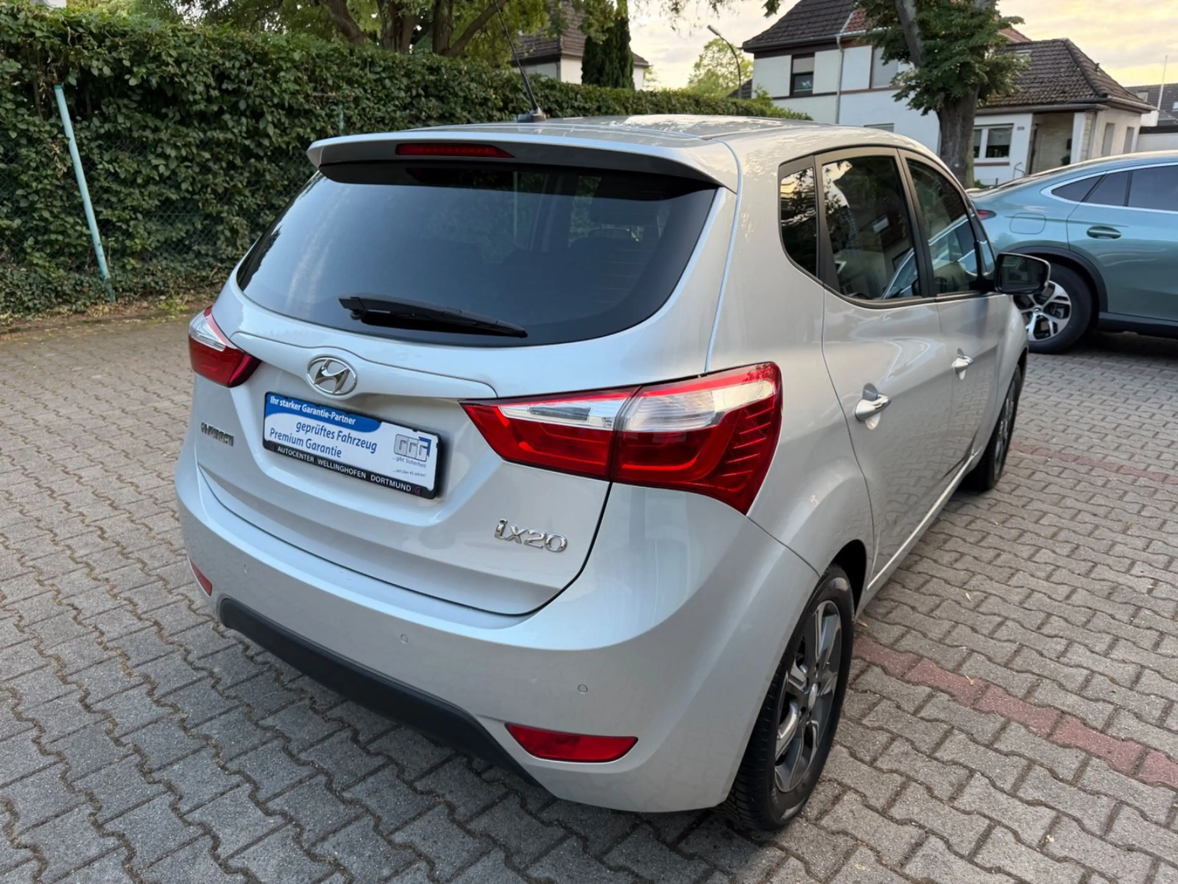 Hyundai iX20 blue Space Plus/1.Hand/Kamera/Garantie/ — photo 6