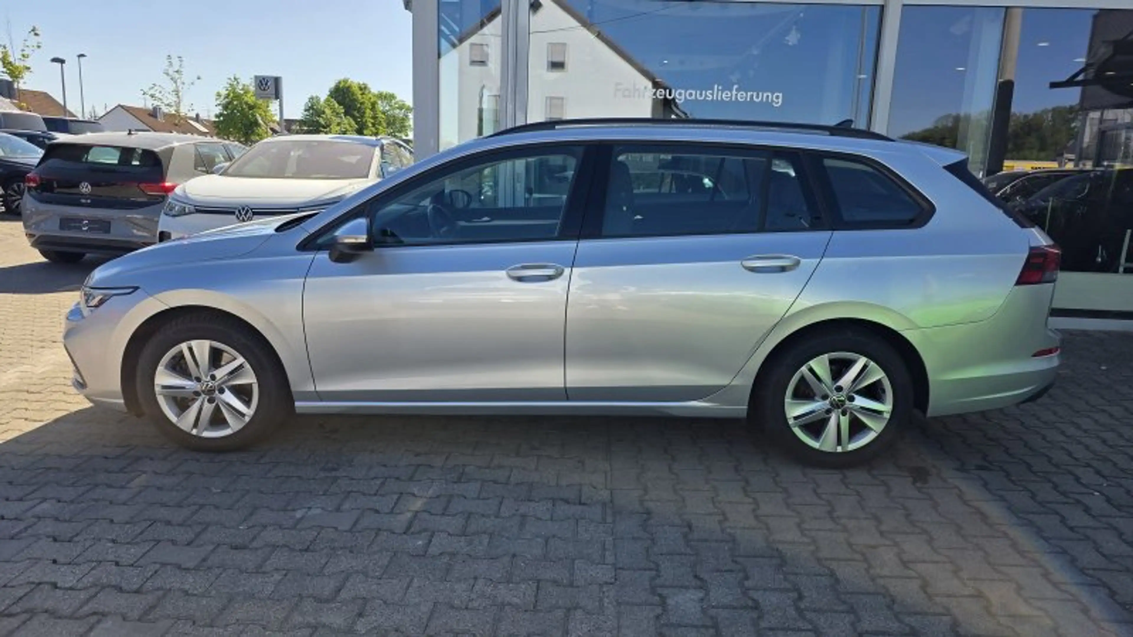 Volkswagen Golf VIII Variant 2.0 TDI Life DSG Navi Kamera ACC LED — photo 3