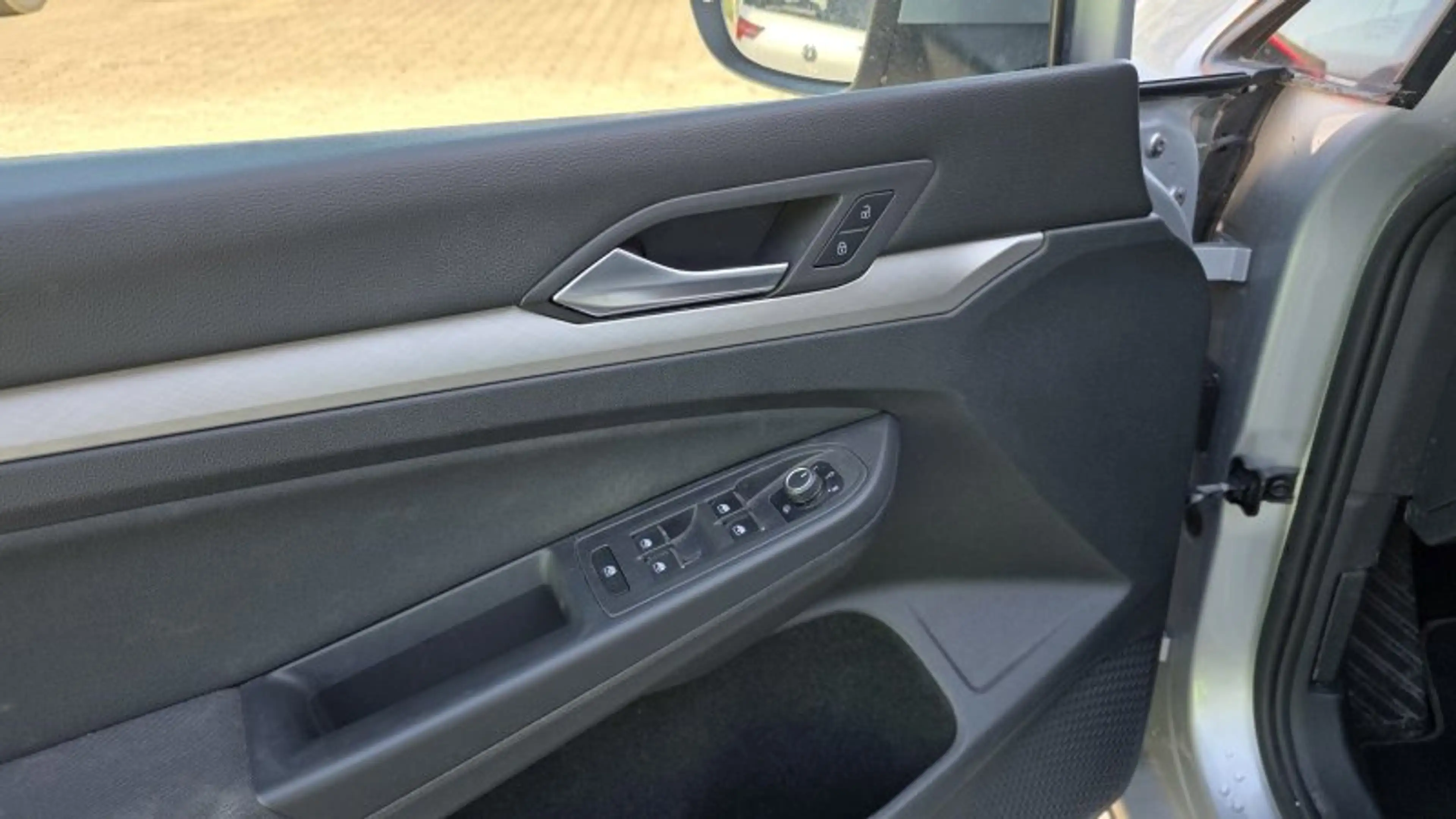 Volkswagen Golf VIII Variant 2.0 TDI Life DSG Navi Kamera ACC LED — photo 10