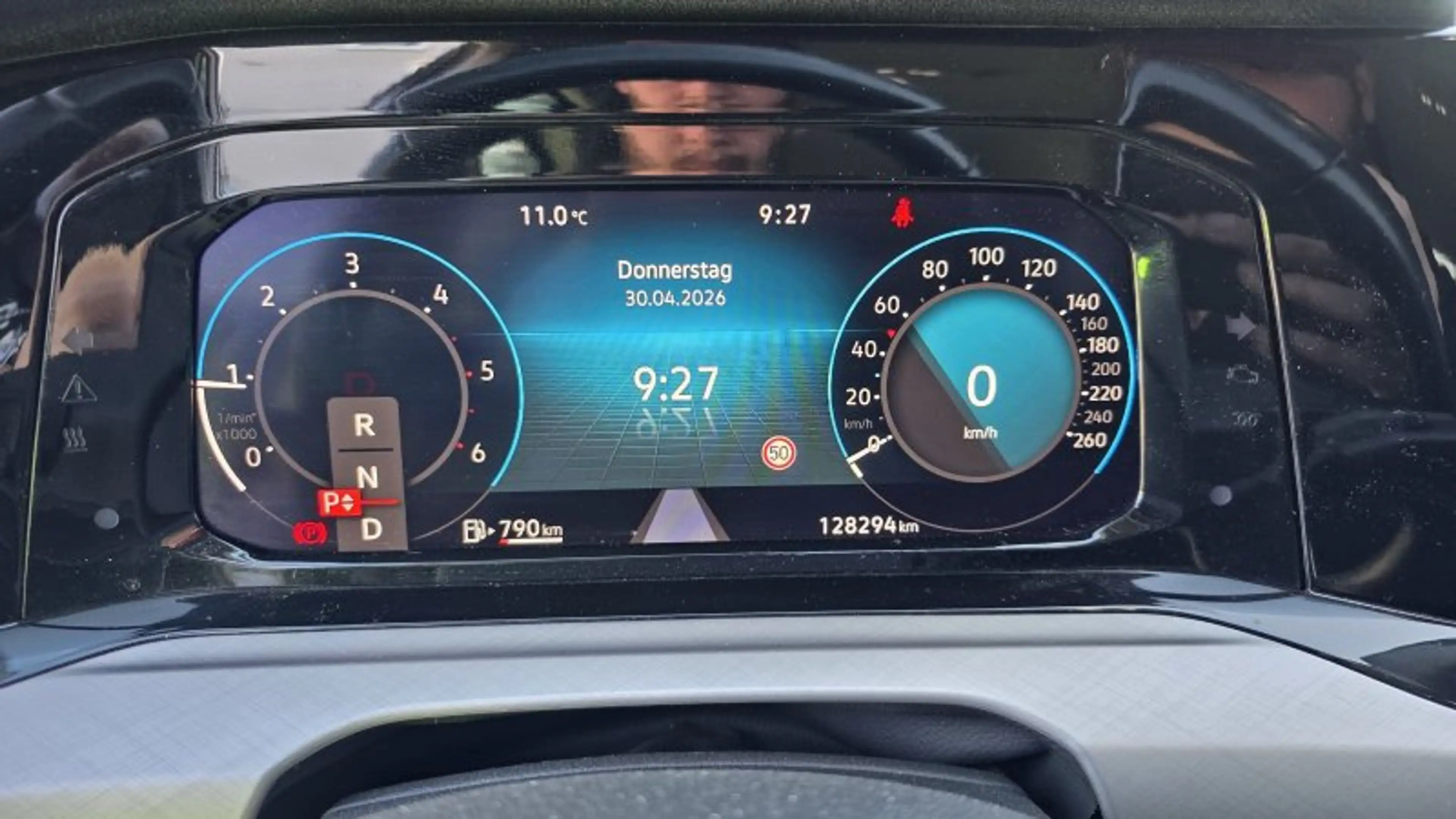 Volkswagen Golf VIII Variant 2.0 TDI Life DSG Navi Kamera ACC LED — photo 14