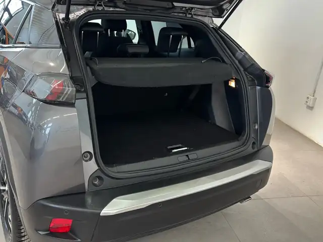 Peugeot 2008 view 13