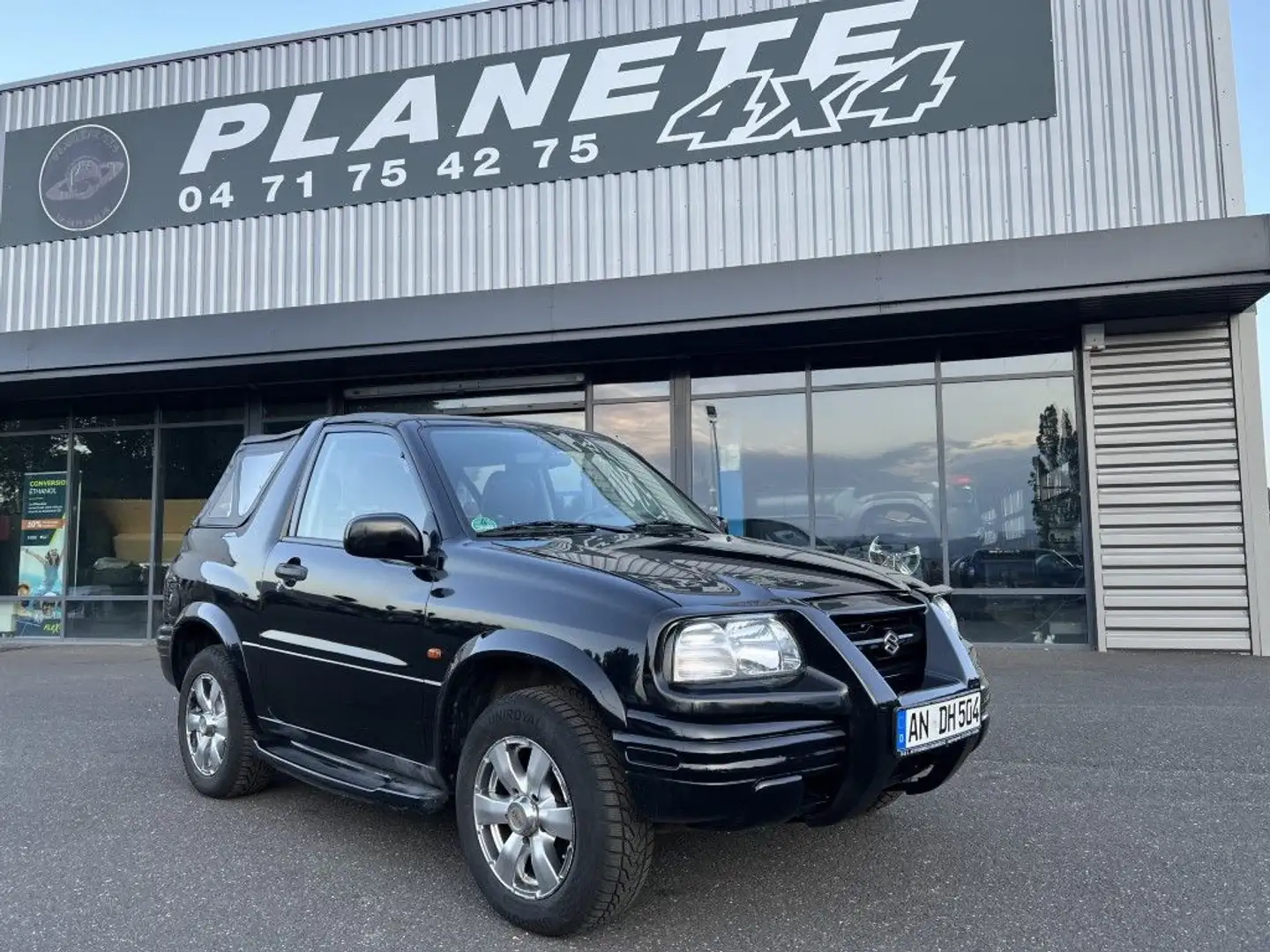 Suzuki Grand Vitara 2.0 L Essence 128 CV Philippe Cousteau Noir - 1