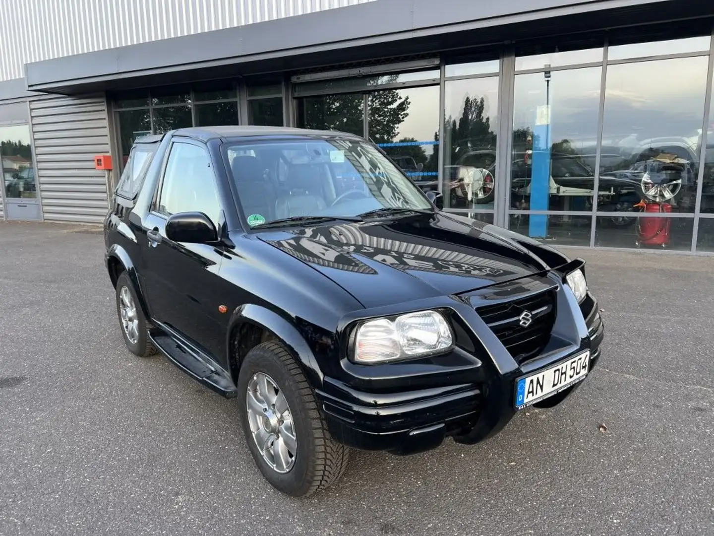Suzuki Grand Vitara 2.0 L Essence 128 CV Philippe Cousteau Noir - 2