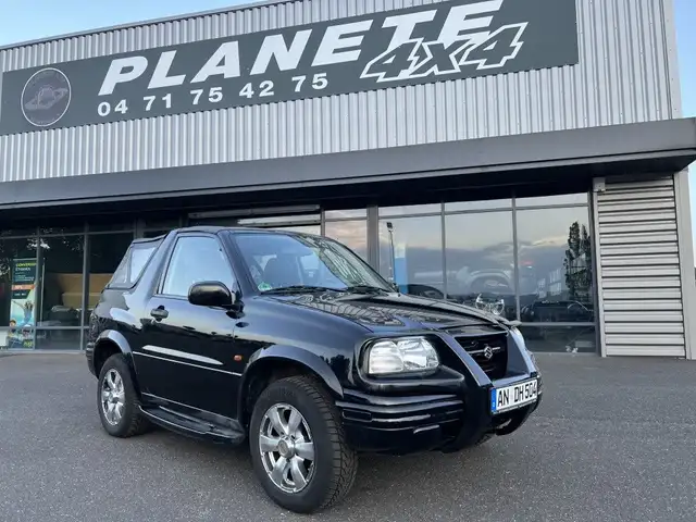 Suzuki Grand Vitara 2.0 L Essence 128 CV Philippe Cousteau