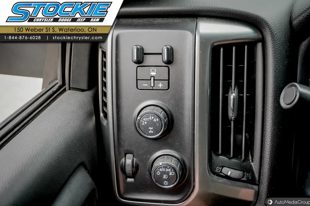 Chevrolet Silverado 1500 снимка Chevrolet Silverado 1500