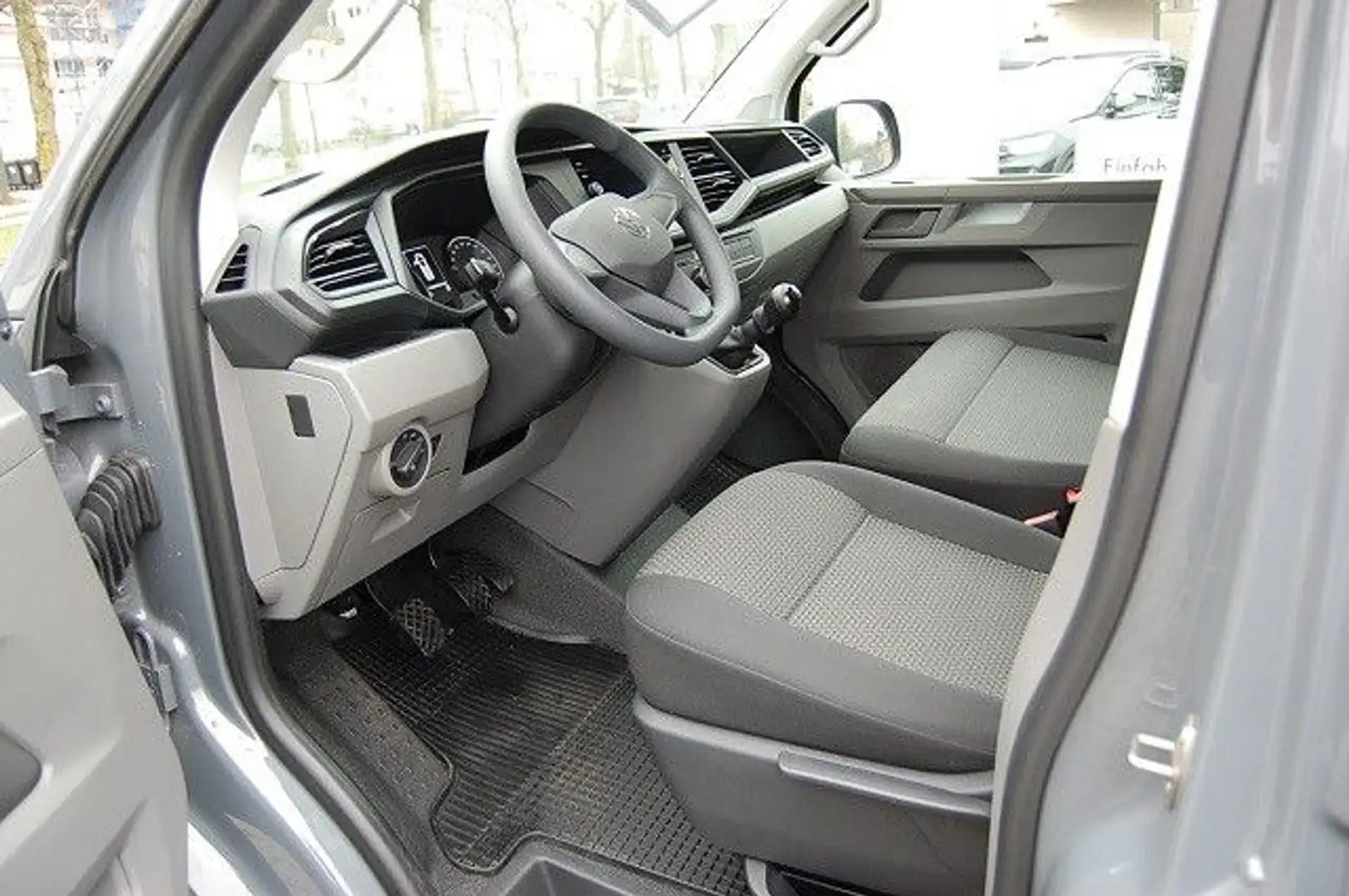 Volkswagen T6.1 Transporter Kombi 9-Sitzer Gris - 2