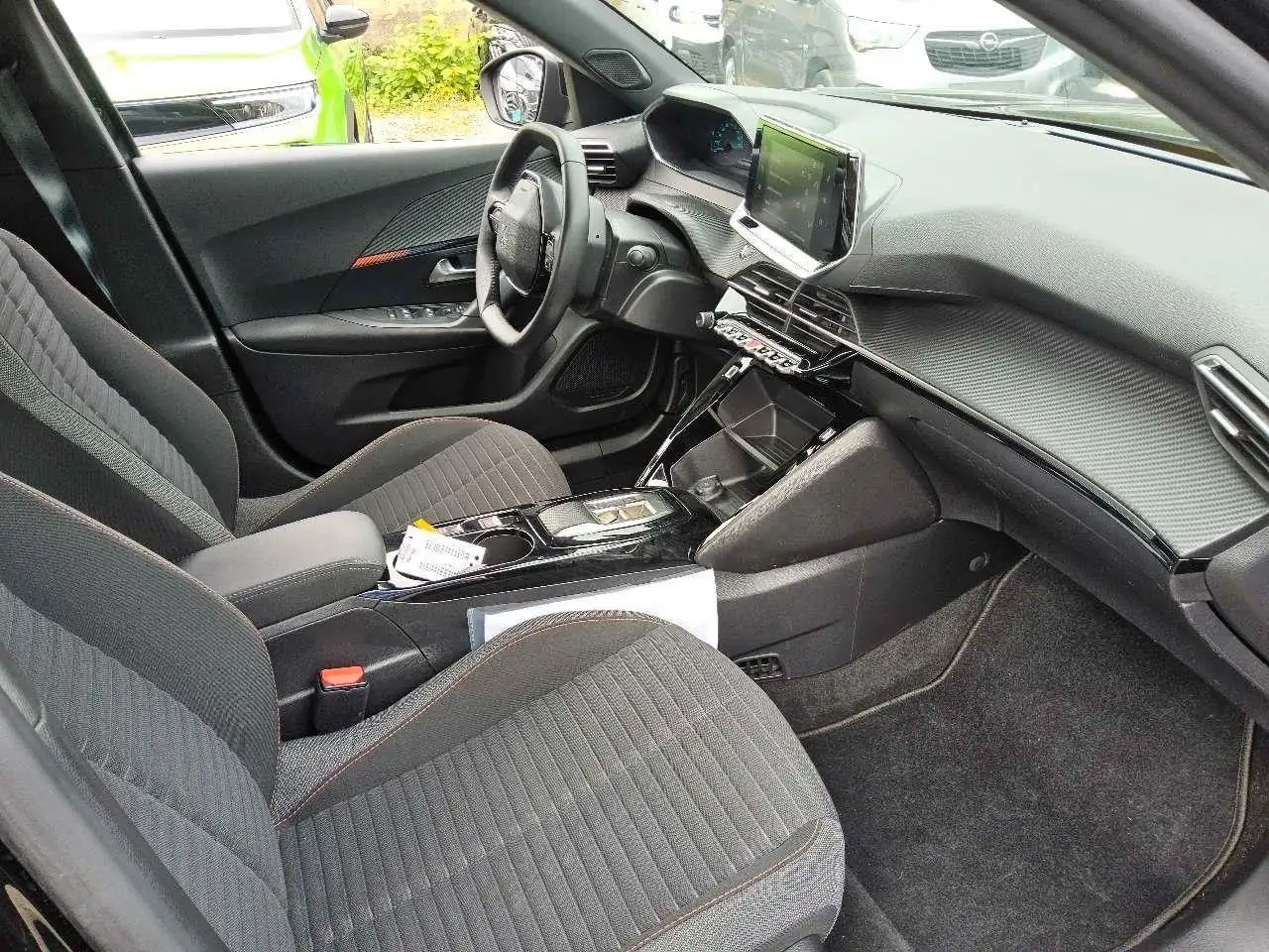 Peugeot E-2008 ACTIVE PACK 3-PHASIG NAVI/LED/SPORT/DAB+, миниатюра 3