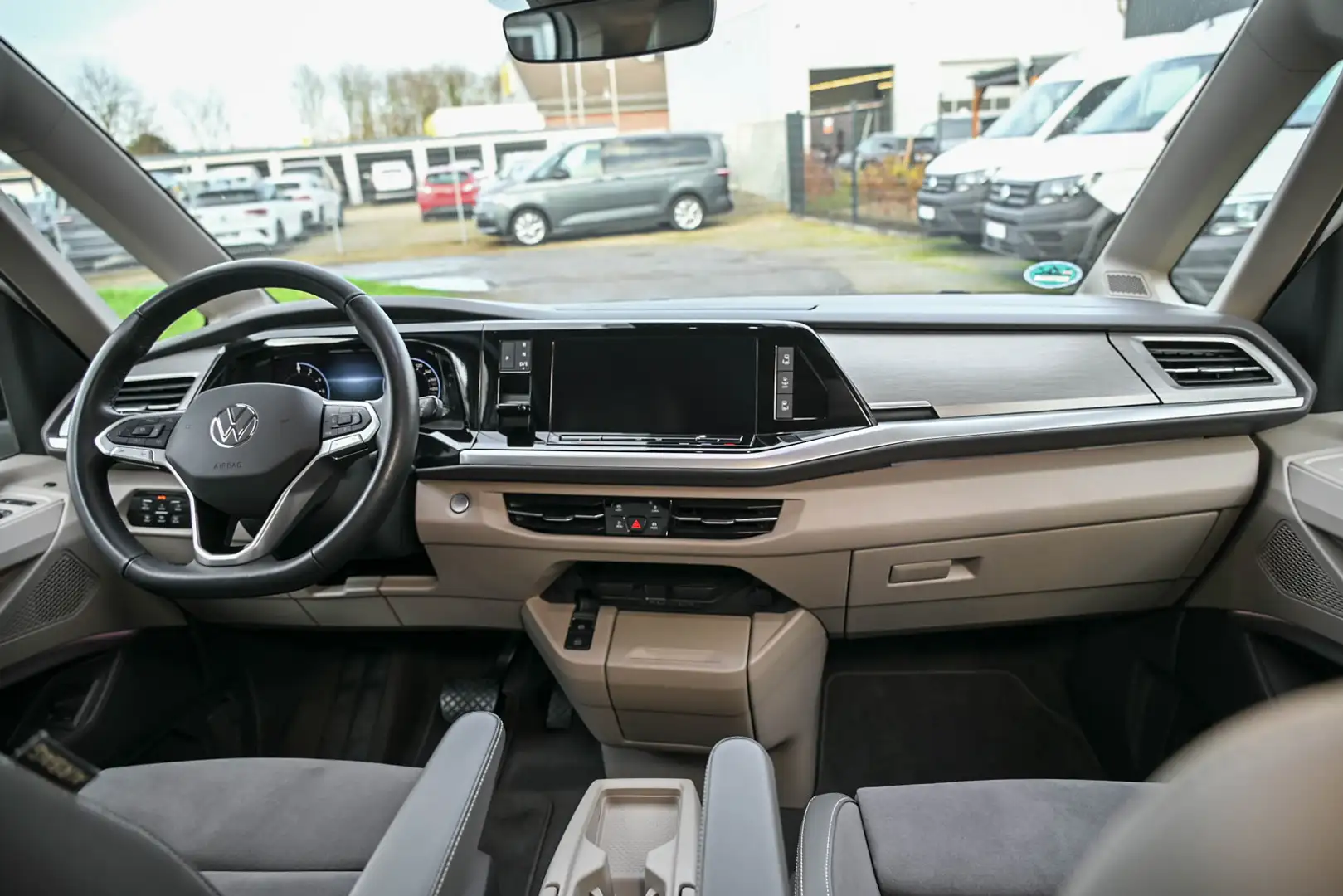 Volkswagen T7 Multivan Edition eHybrid Weiß - 2