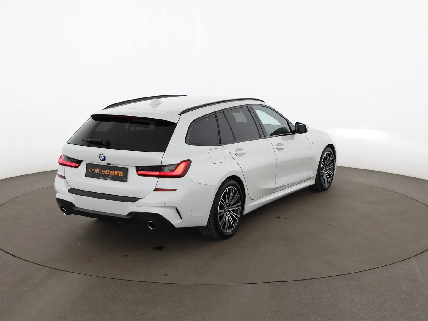 BMW 320 d xDrive Touring M-Sport Aut LED HEAD-UP AHK Weiß - 2