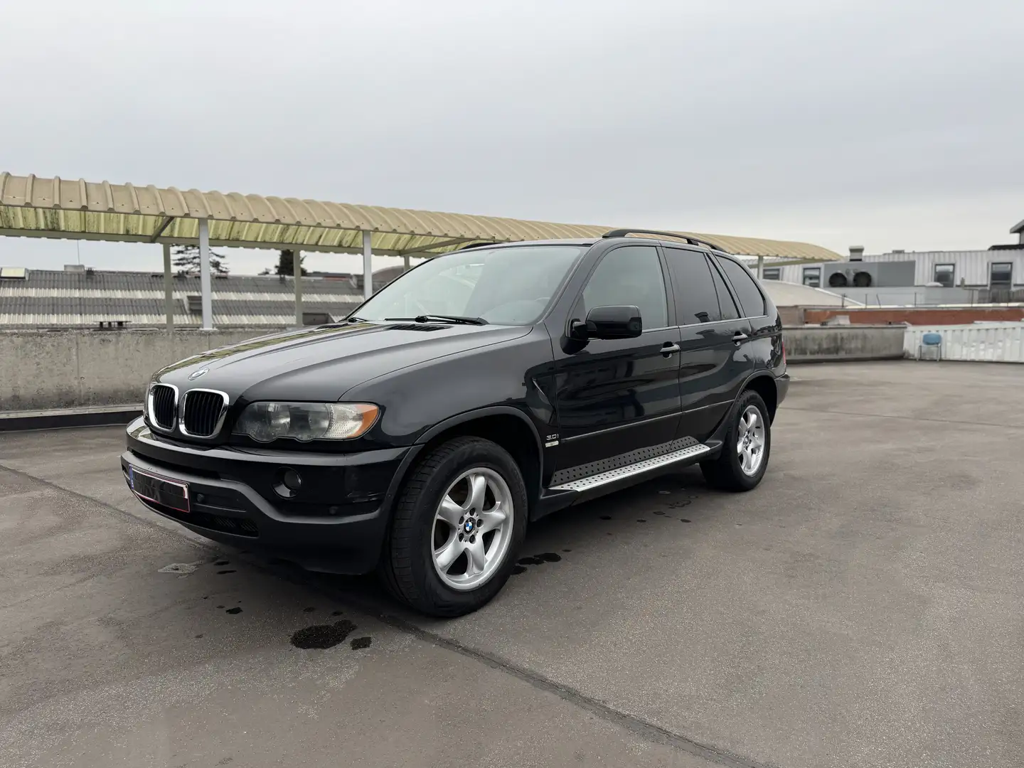 BMW X5 3.0iA Noir - 1