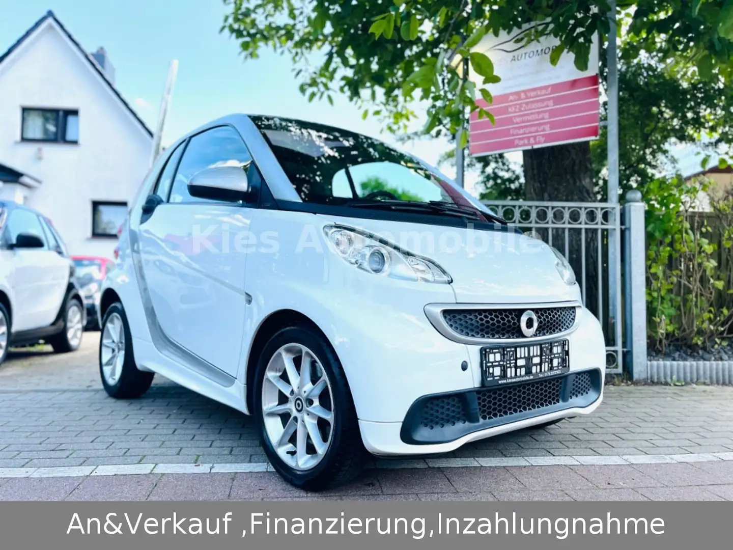 smart forTwo Passion SERVO/AUTOM/SITZH/PANO/KLIMA/ALLW Alb - 1