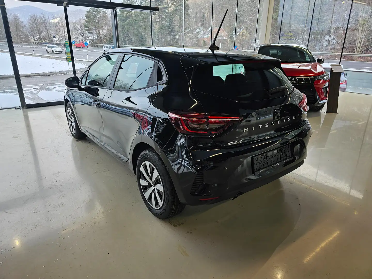 Mitsubishi Colt 1,0 MPI Invite Schwarz - 2