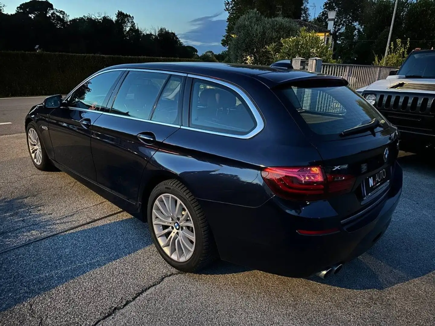BMW 525 d xDrive Touring Luxury Blau - 2
