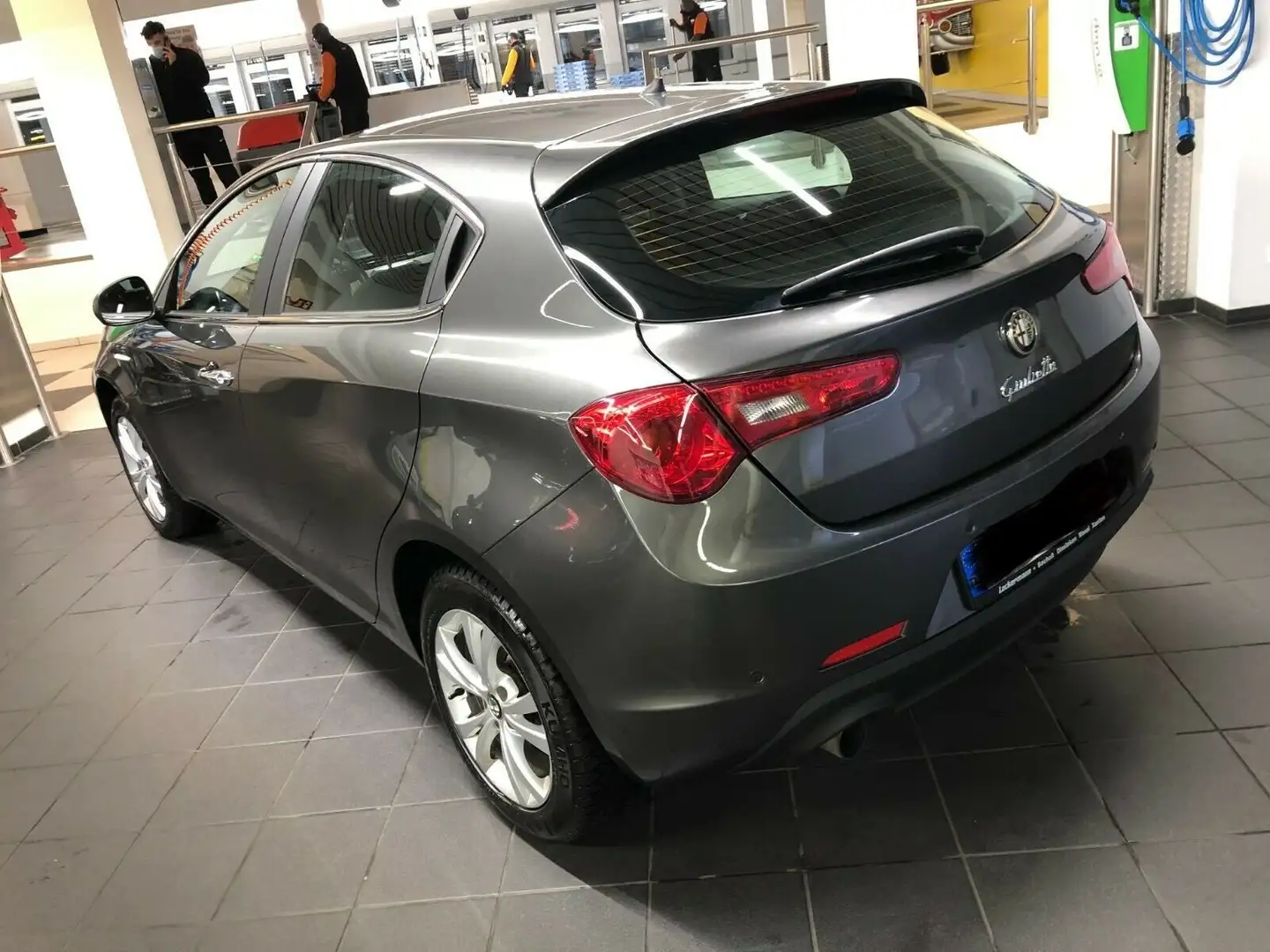 Alfa Romeo Giulietta Giulietta 1.4 TB 16V Turismo Grau - 2