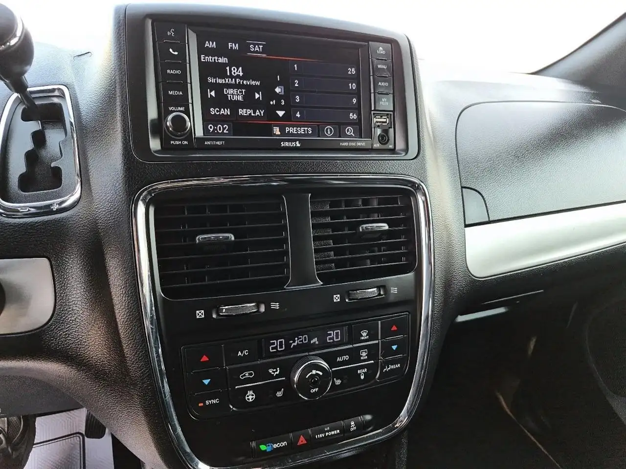 Dodge Grand Caravan снимка Dodge Grand Caravan