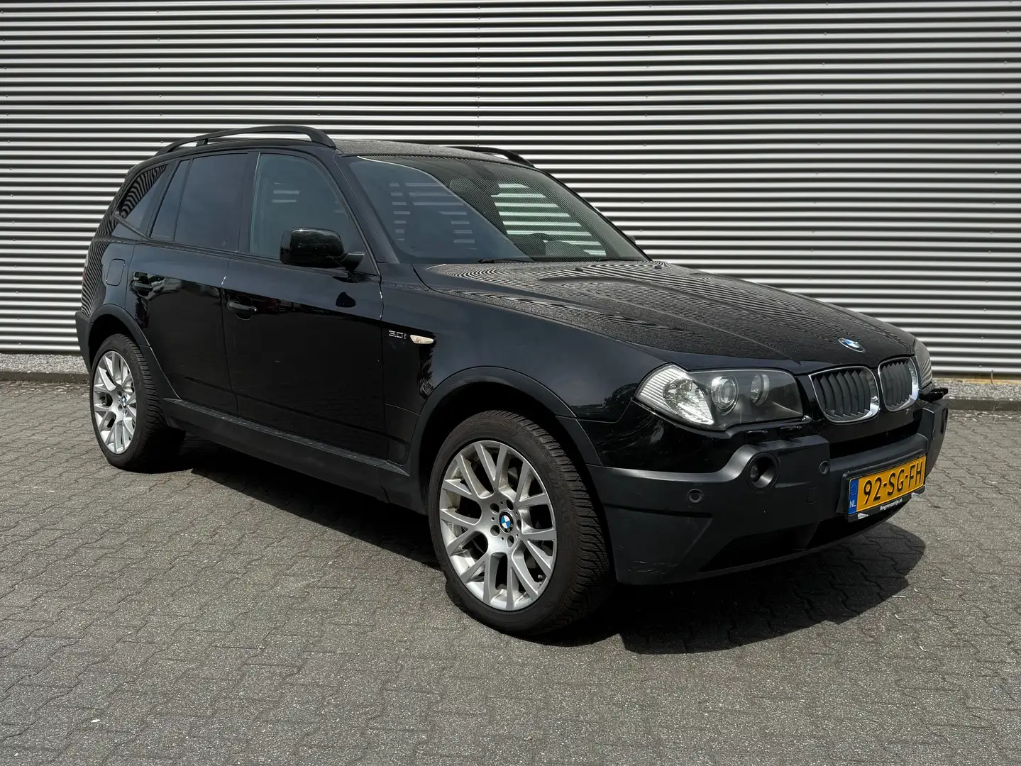 BMW X3 3.0i High Executive Fekete - 1