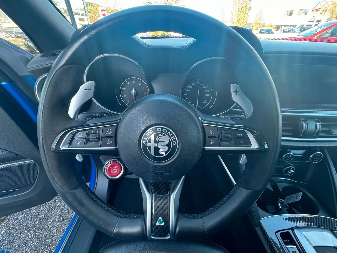 Alfa Romeo Stelvio 2023 — фото 15