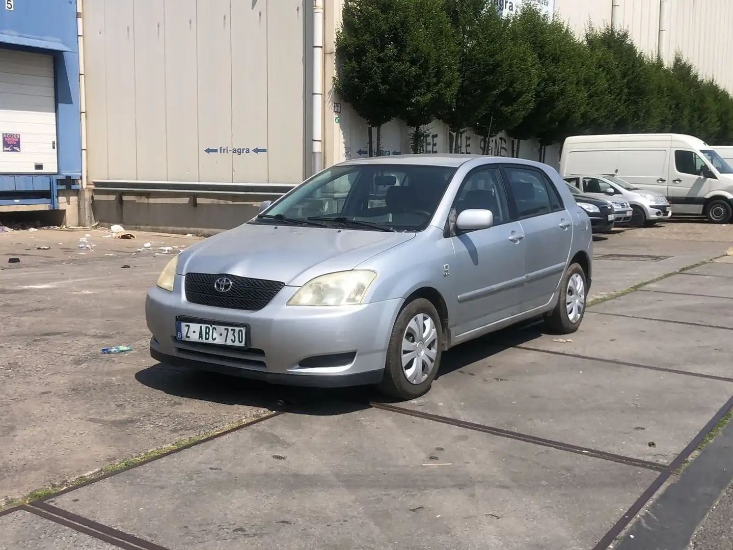 Toyota Corolla 1.4i VVT-i 16v Linea Luna Gris - 1