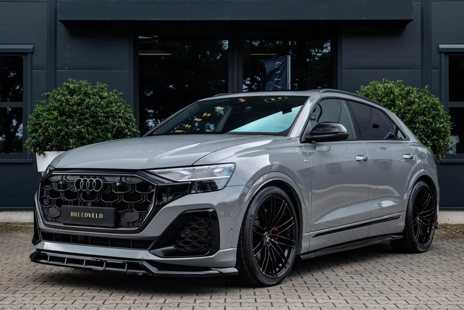 Audi Q8 60 TFSI e Competition 490pk, Nardo, Full-options 2 Grijs - 2