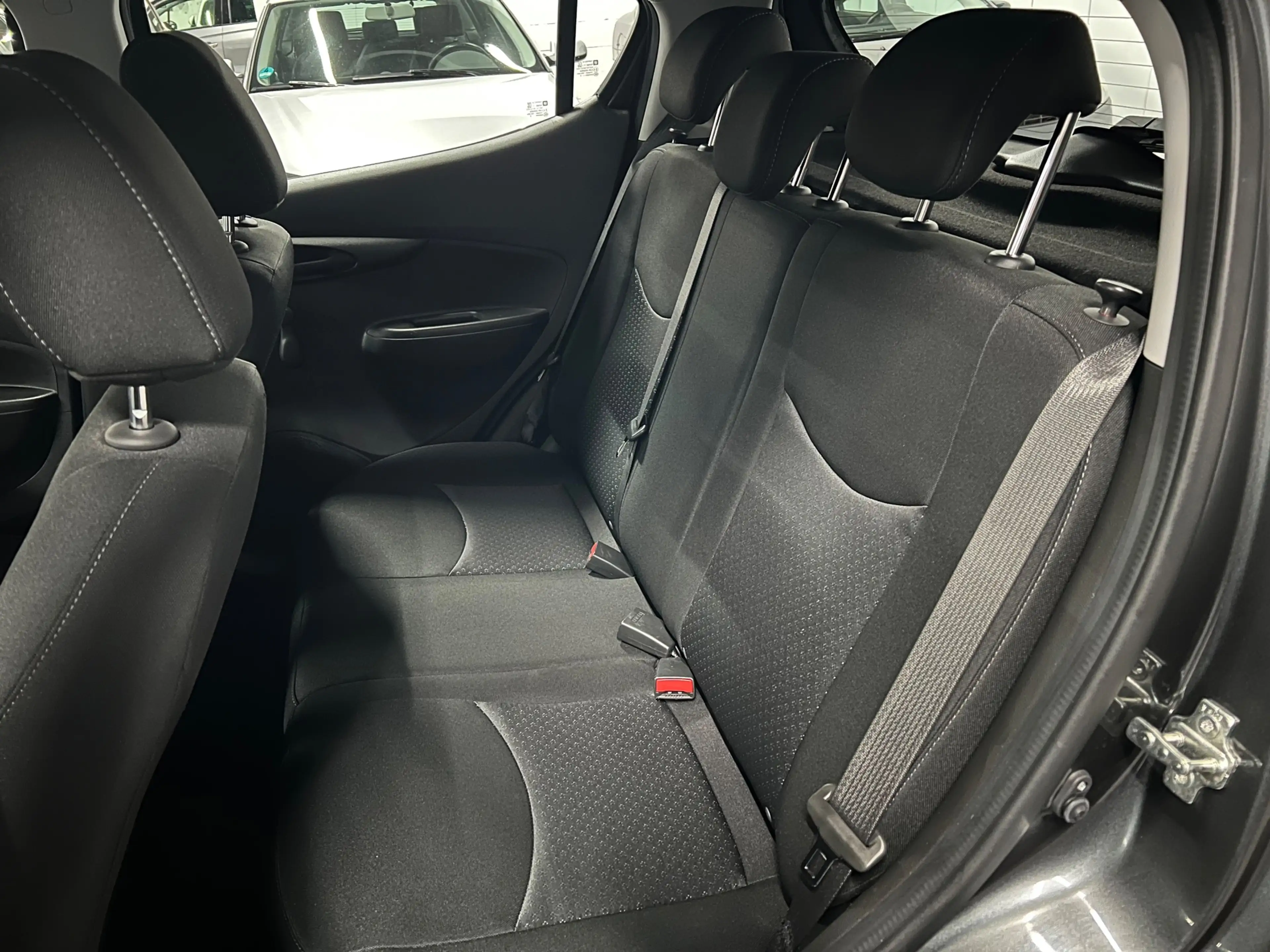 Opel Karl 1.0 ecoFLEX Edition AIRCO / NAP / CRUISE CONTROL — photo 25