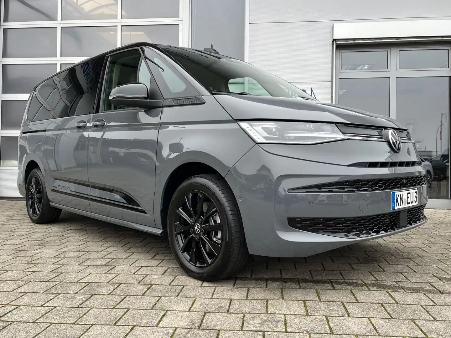 Volkswagen T7 Multivan Edition LÜ 7SI STHZG 360° MATRIX AHK Gris - 2