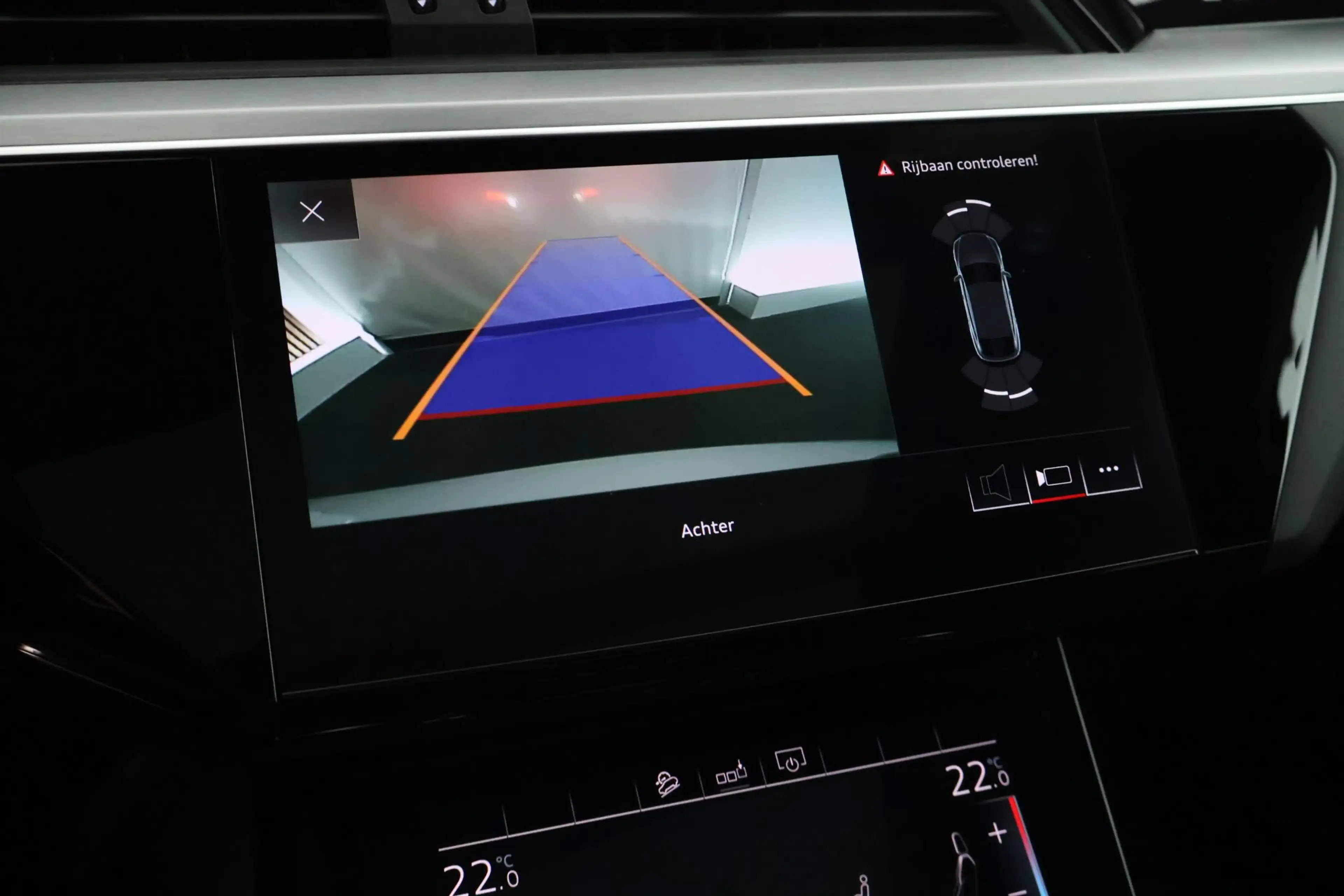 Audi e-tron Sportback 50 313pk quattro S edition 71 kWh SOH 98 — photo 4