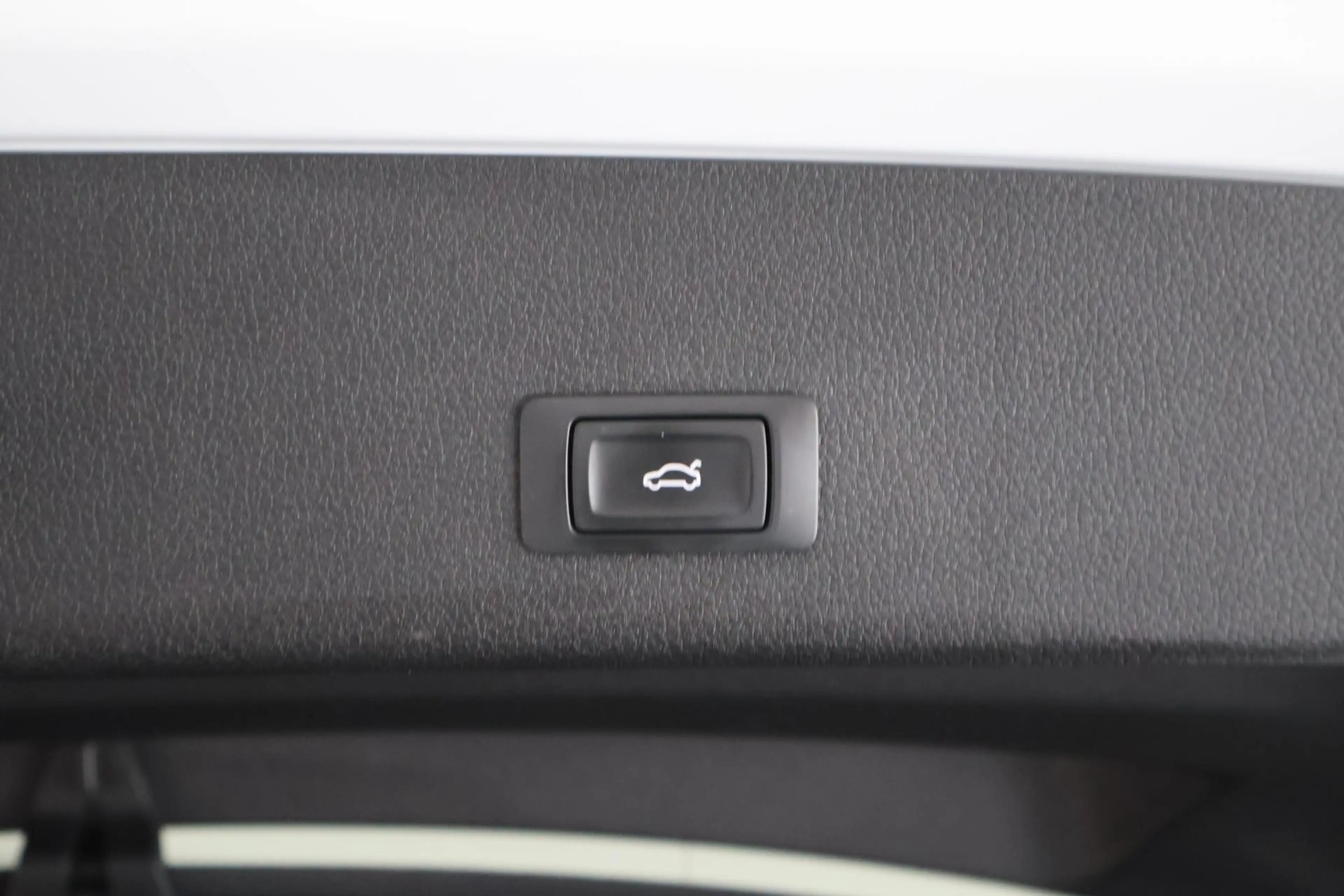Audi e-tron Sportback 50 313pk quattro S edition 71 kWh SOH 98 — photo 40