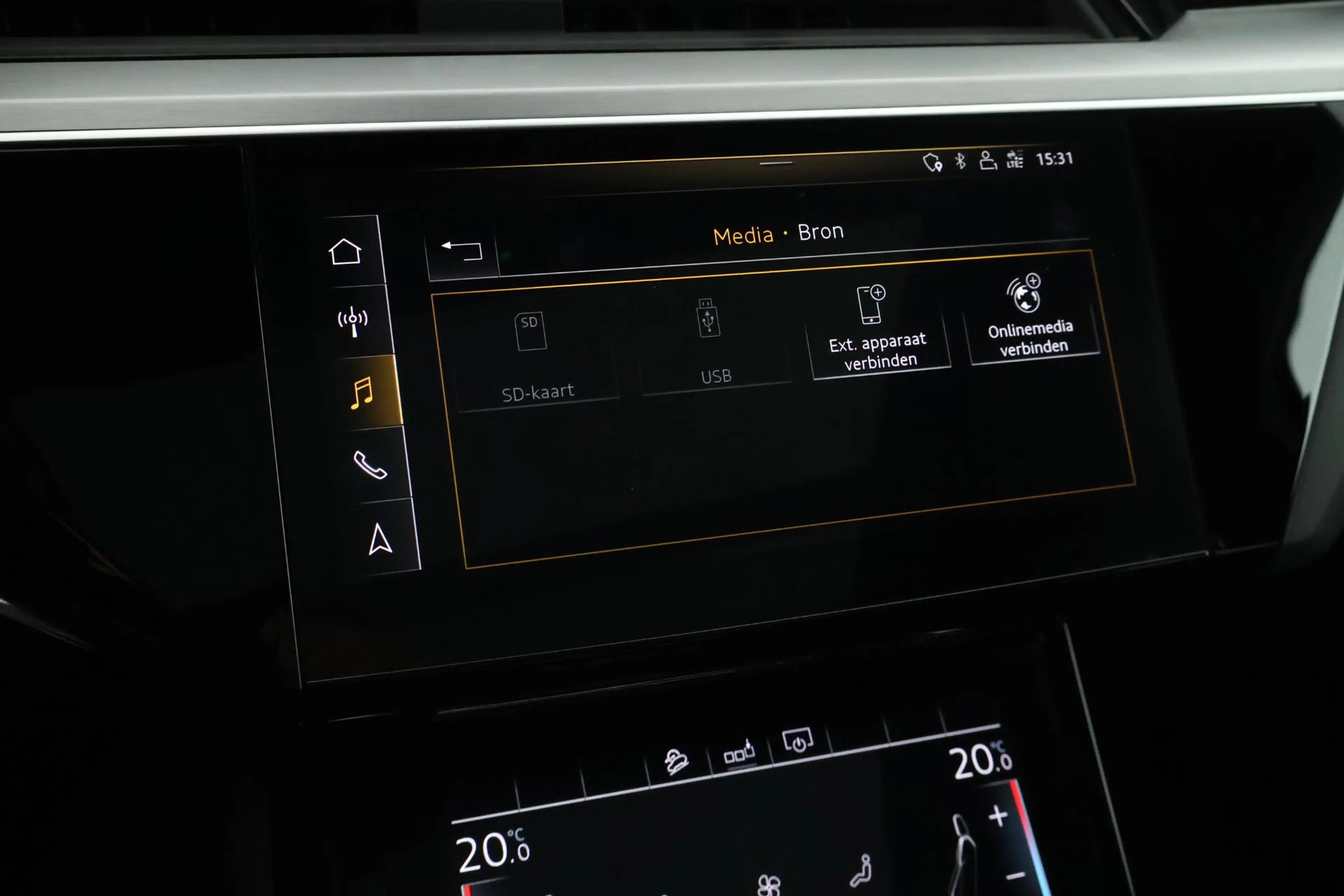Audi e-tron Sportback 50 313pk quattro S edition 71 kWh SOH 98 — photo 23