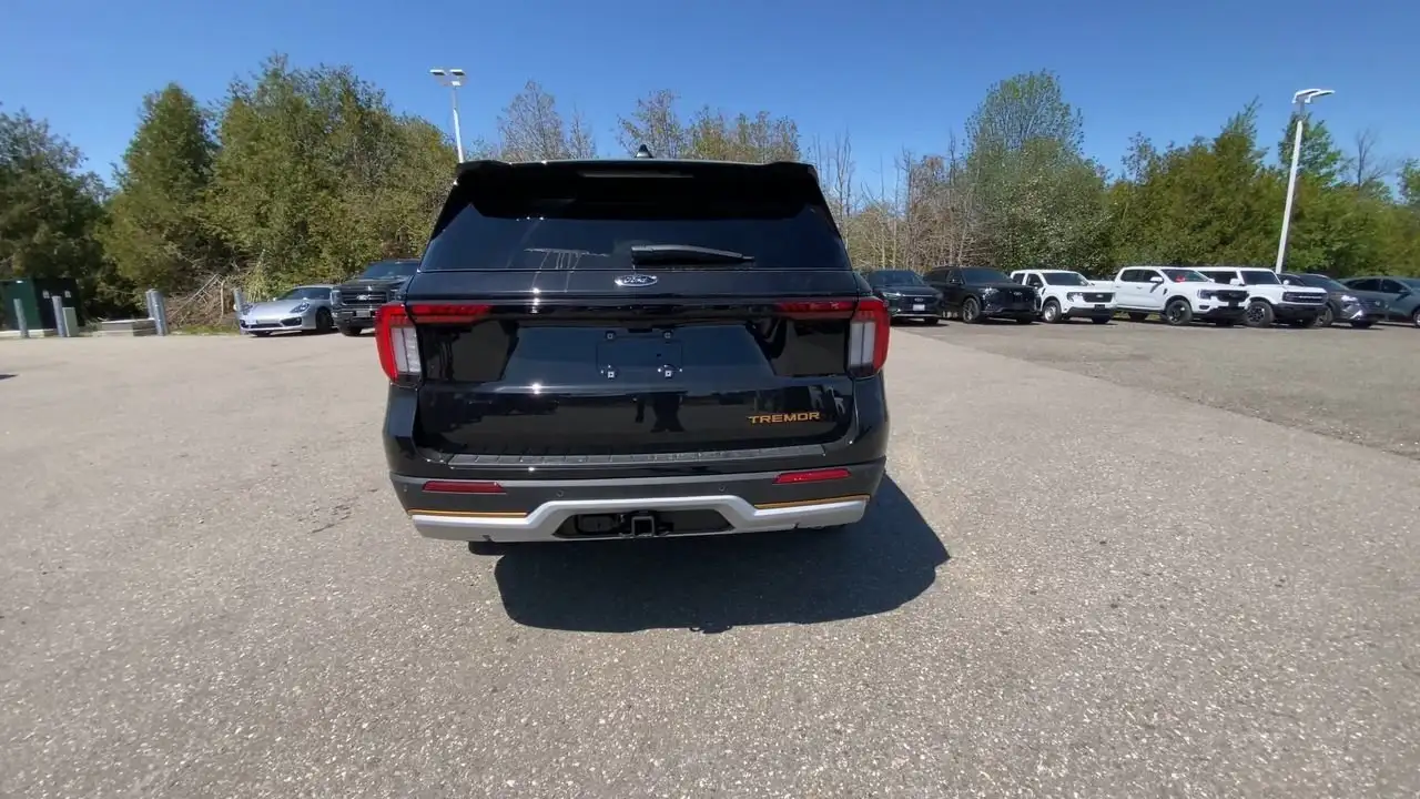Ford Explorer снимка Ford Explorer