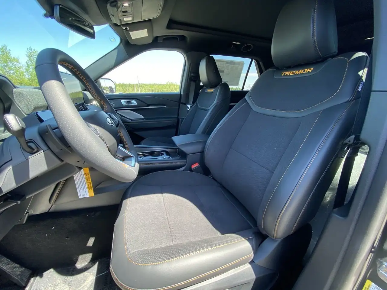 Ford Explorer снимка Ford Explorer