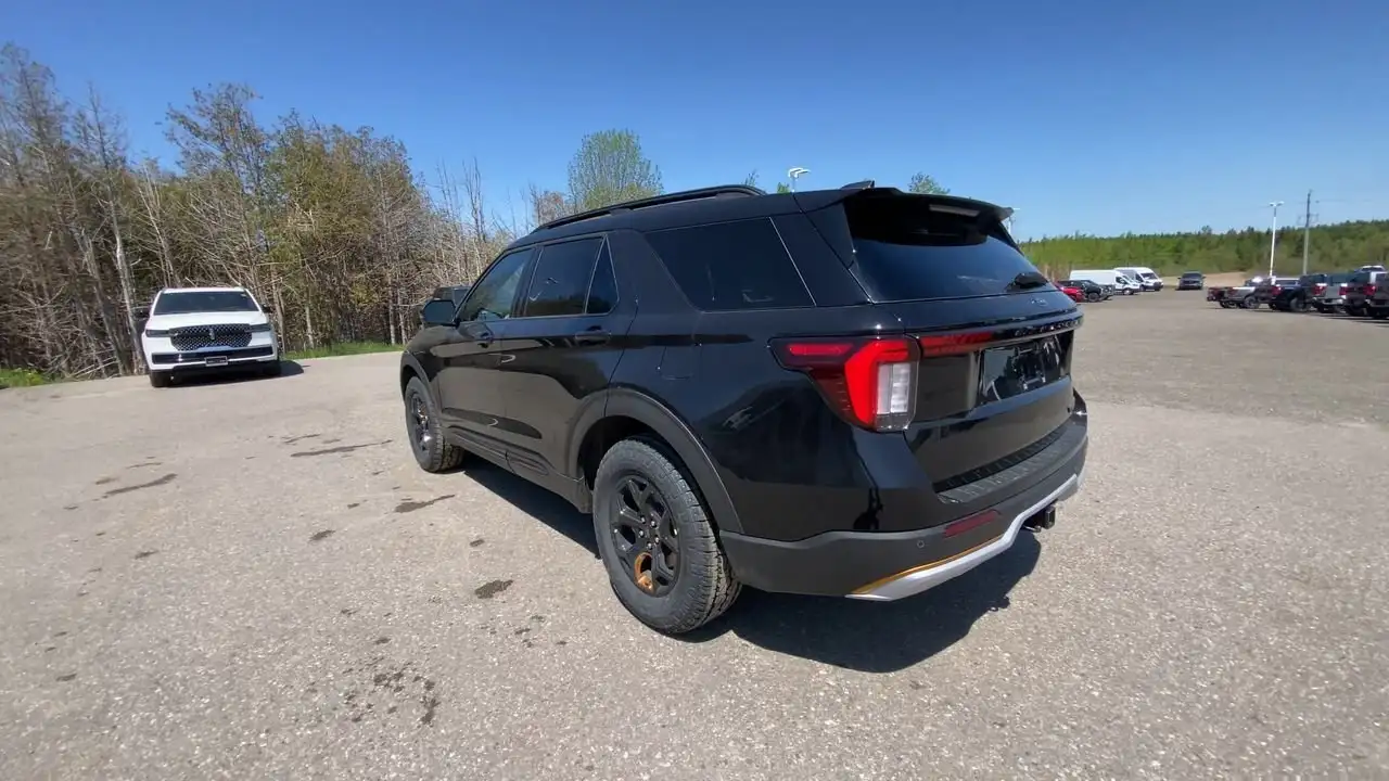 Ford Explorer снимка Ford Explorer