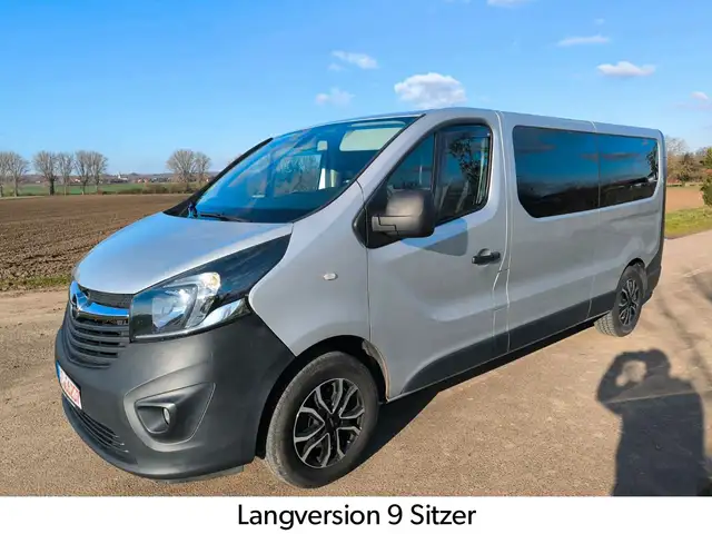 Opel Vivaro B Diesel Langversion 9 Sitze AHK Navi PDC