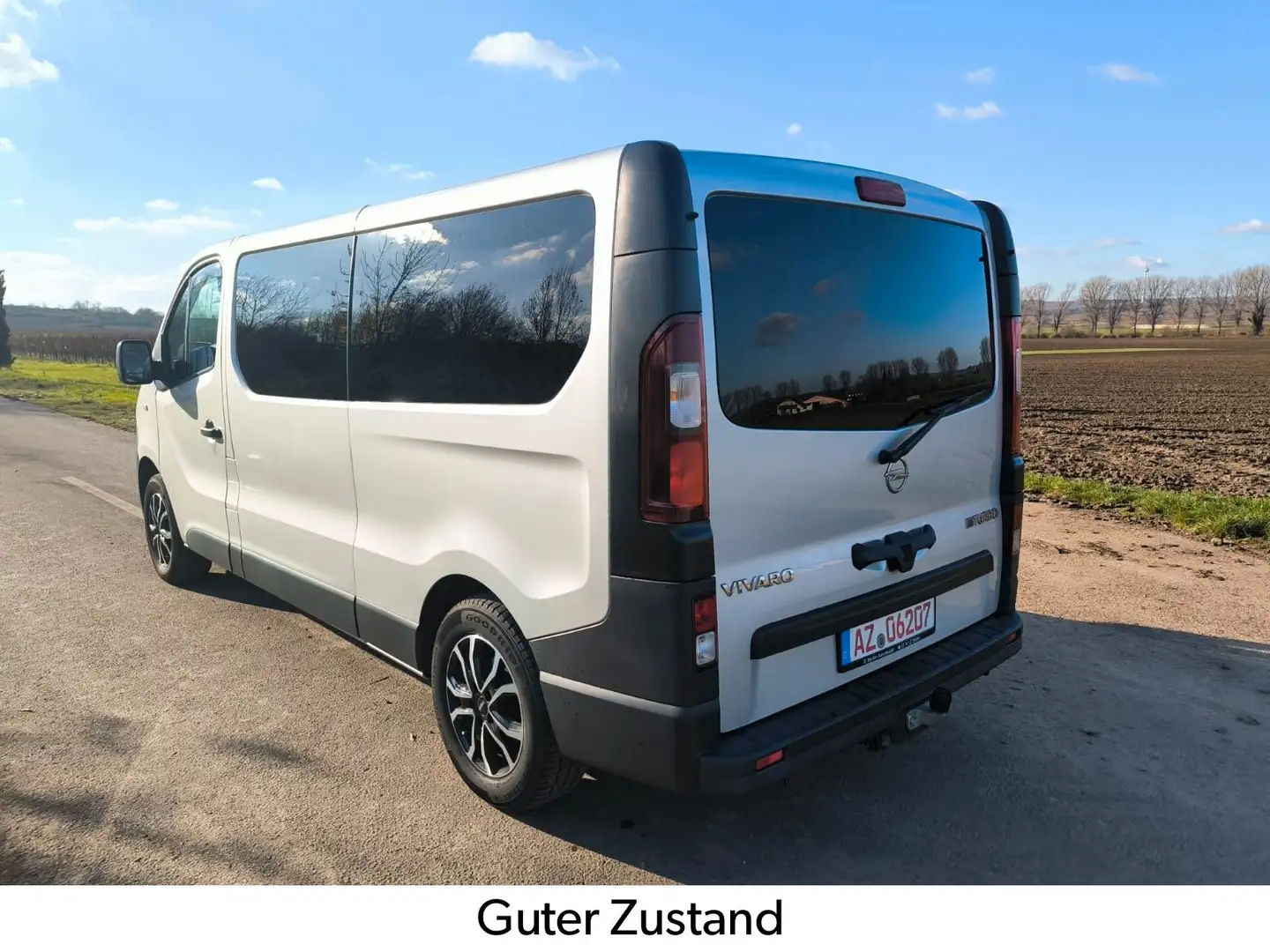 Opel Vivaro B Diesel Langversion 9 Sitze AHK Navi PDC Grau - 2