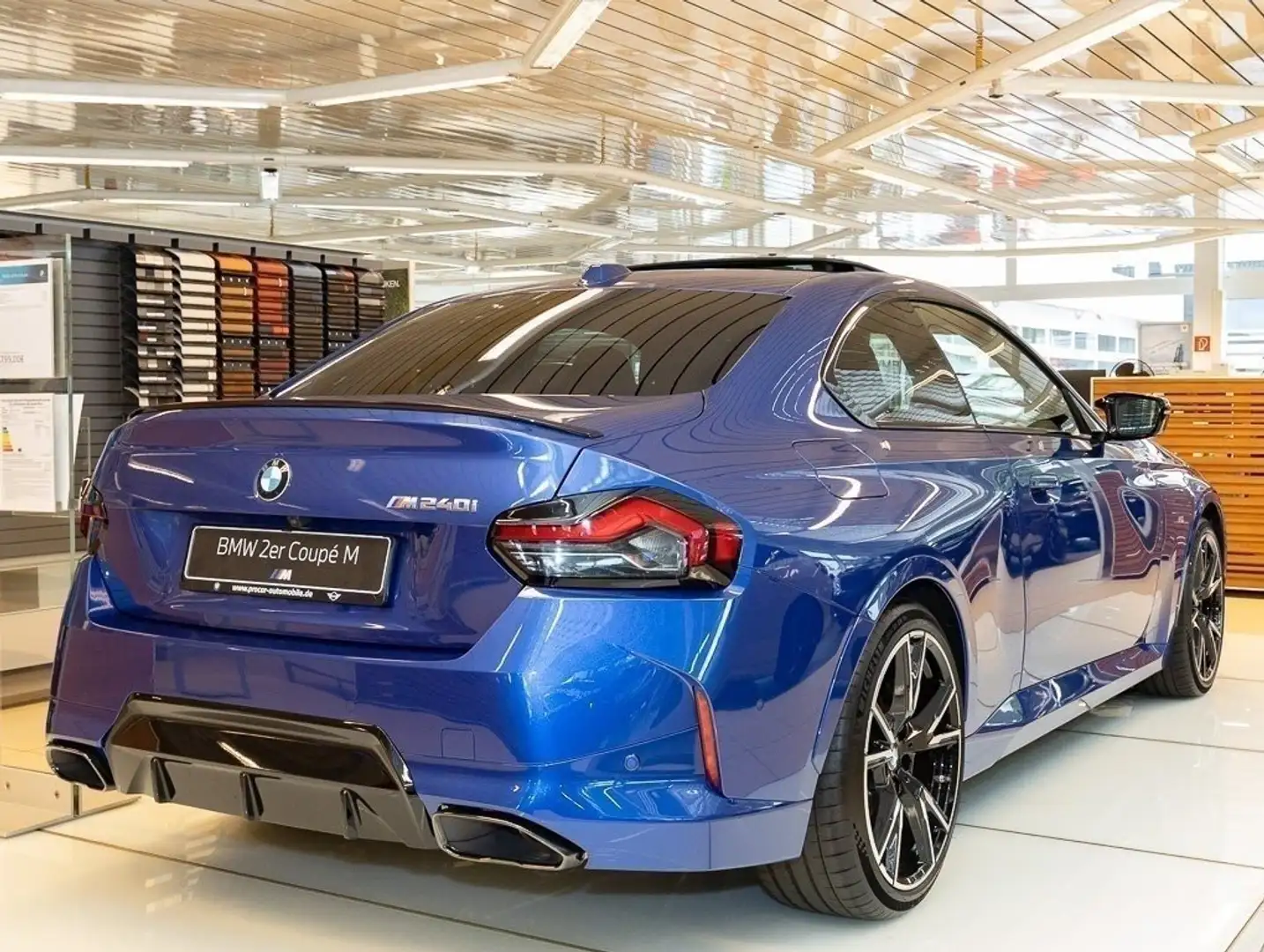 BMW 240 M240i xDrive M Sport Pro GSD HiFi DAB Adapt. LED Albastru - 2