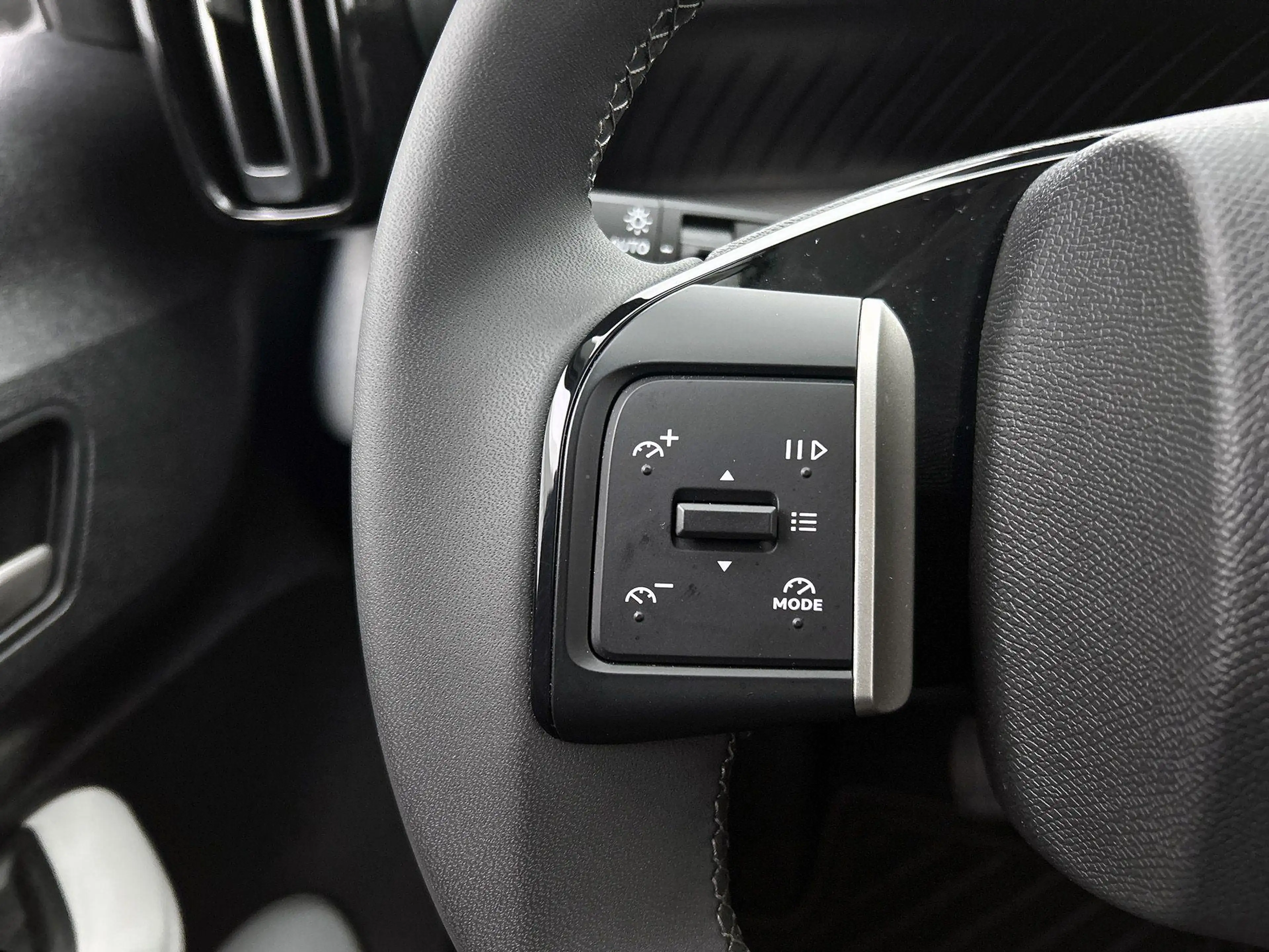 Citroen E-C3 Max 113pk 44 kWh Automaat | Navigatie | Achteruitr — photo 15