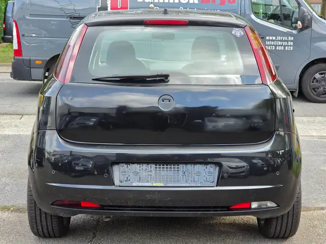 Fiat Grande Punto view 5