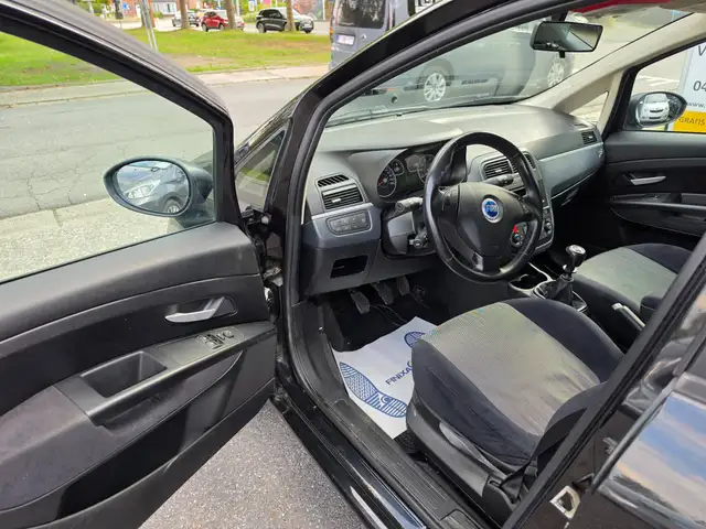 Fiat Grande Punto view 7