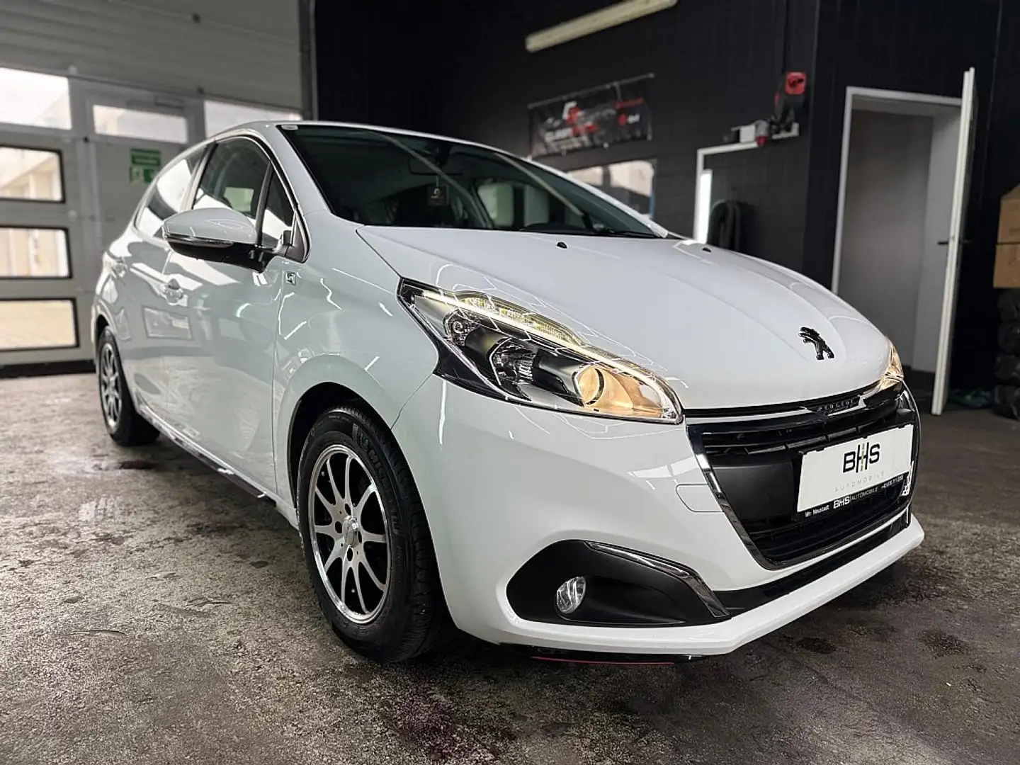 Peugeot 208 Active 1,6 BlueHDi 75 S&S Bianco - 2